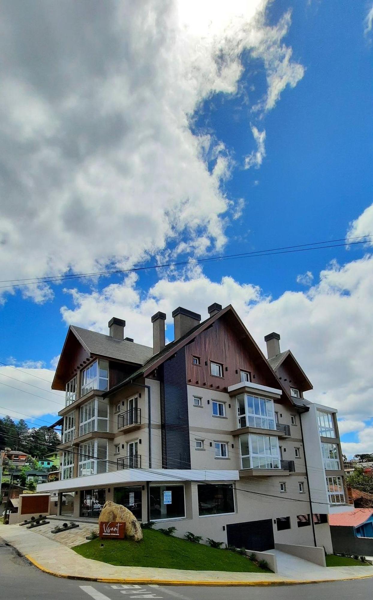 Rosa Edificio Vivant