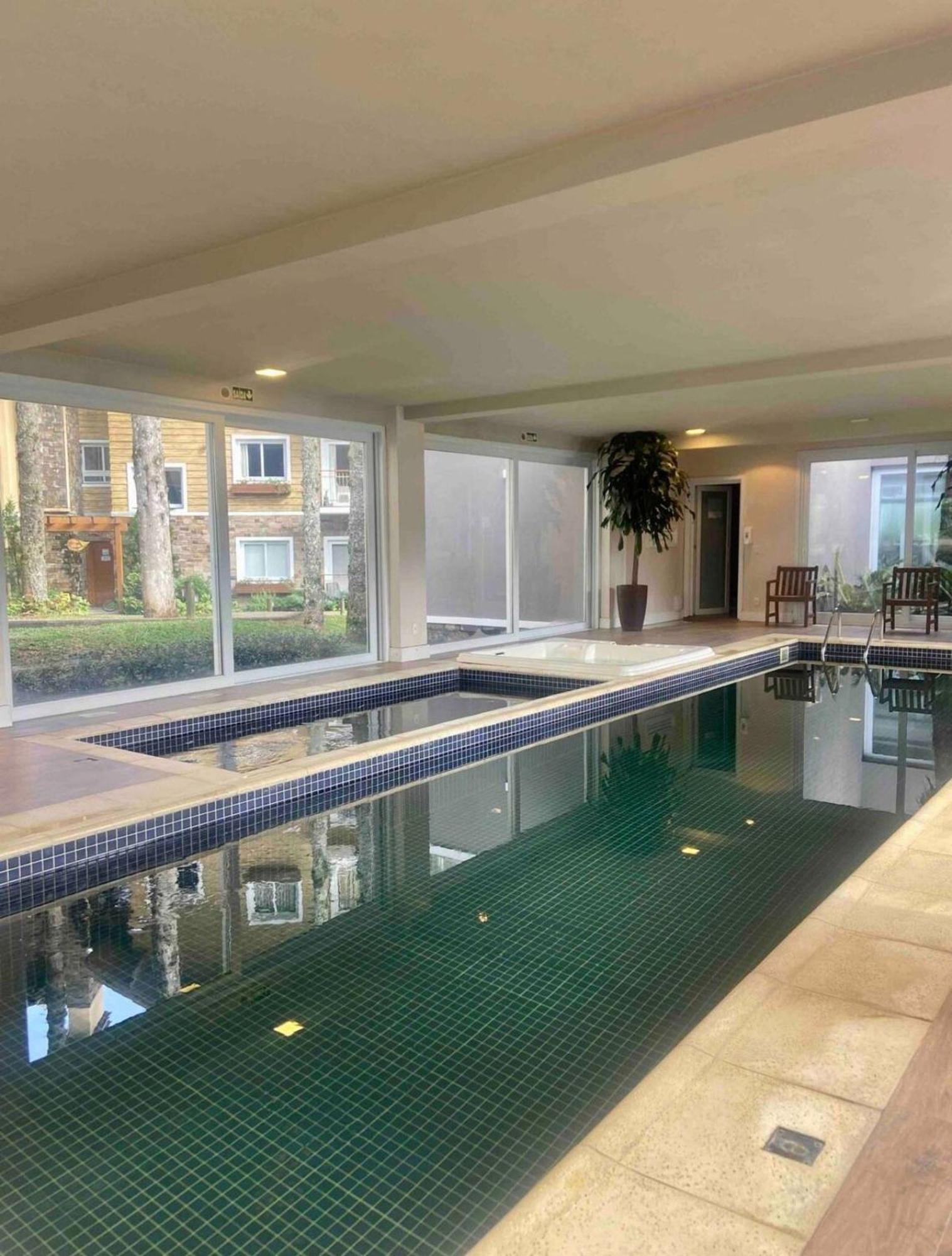 Apto Encantador Com Lareira, Piscina E Jacuzzi Apartamento