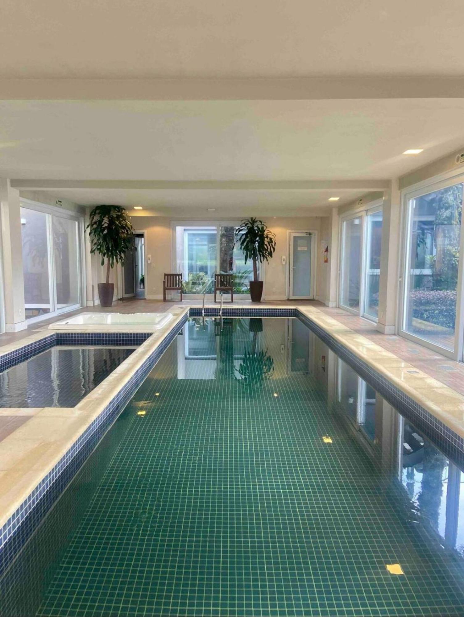 Apto Encantador Com Lareira, Piscina E Jacuzzi Gramado