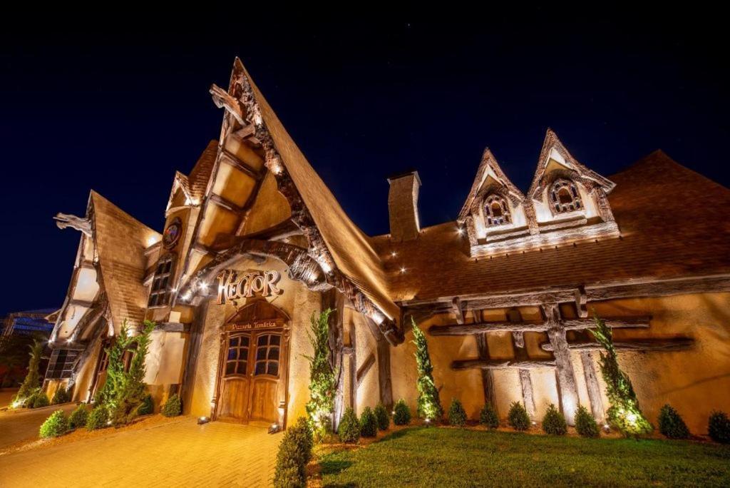 Luxuoso No Cond Vista Do Quilombo A 50 Metros Do Hard Rock Cafe * Gramado