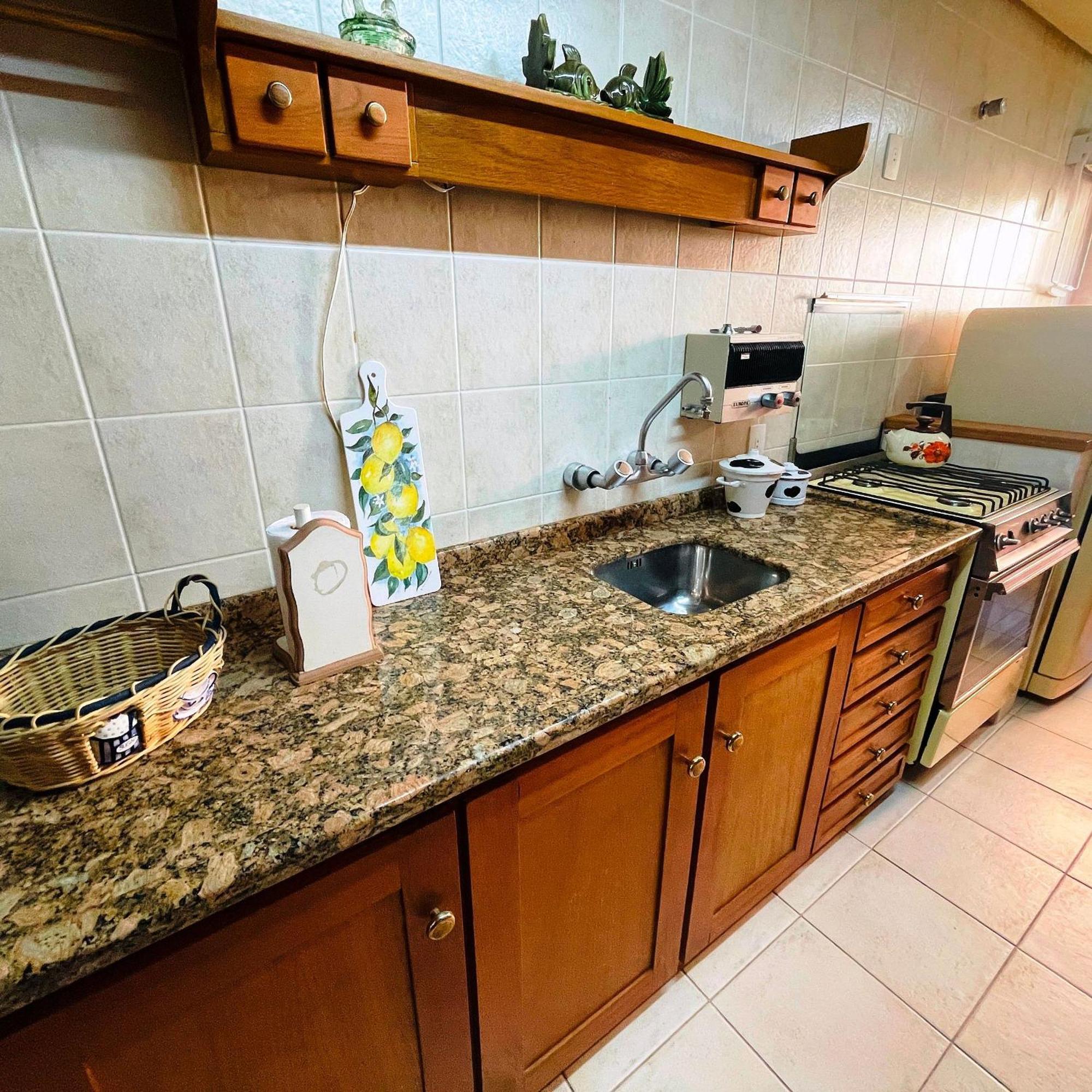Apartamento Viva Com Conforto: Proximo A Rua Coberta, Completo E Aconchegante