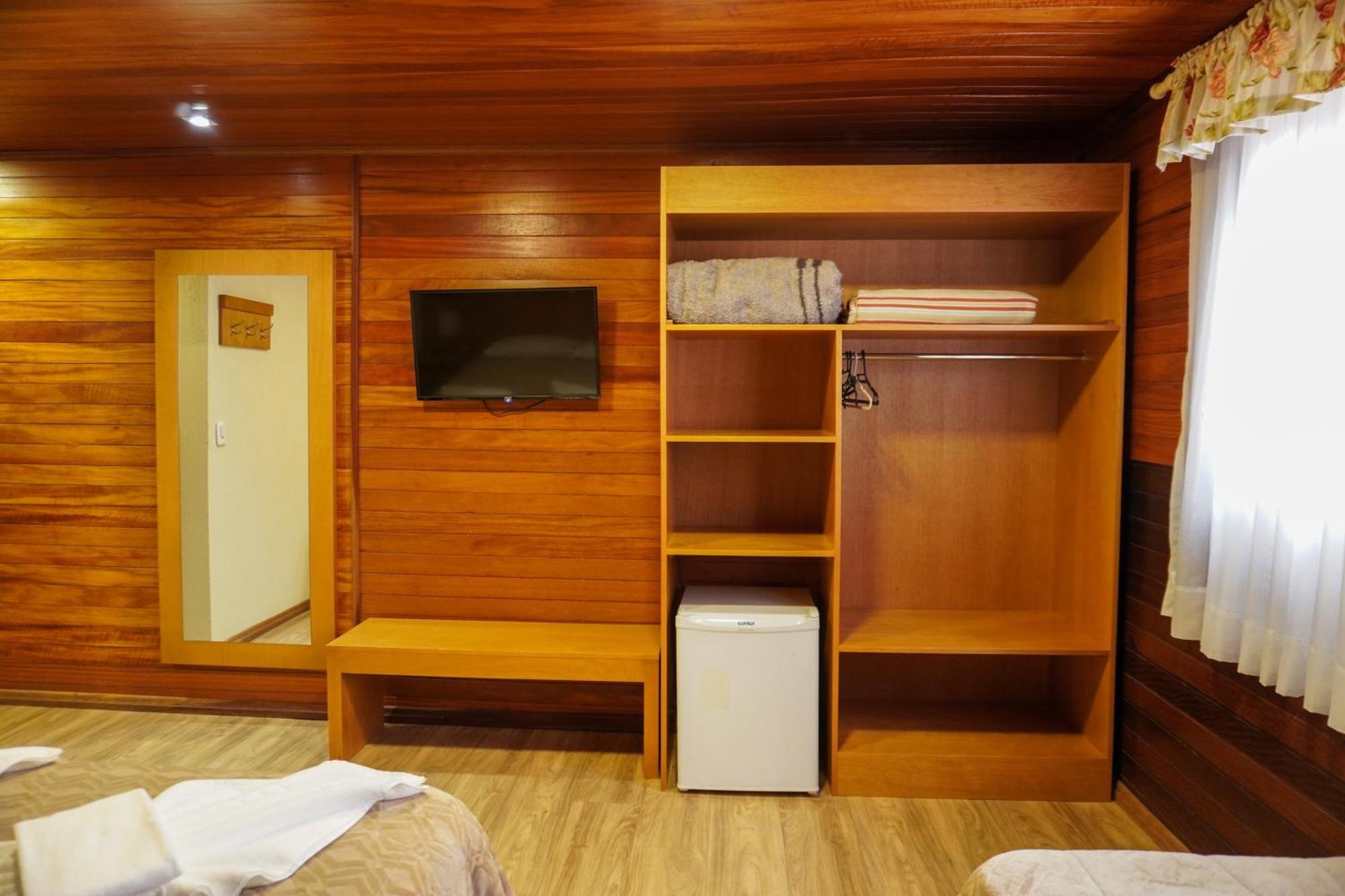 Hotel Papoulas