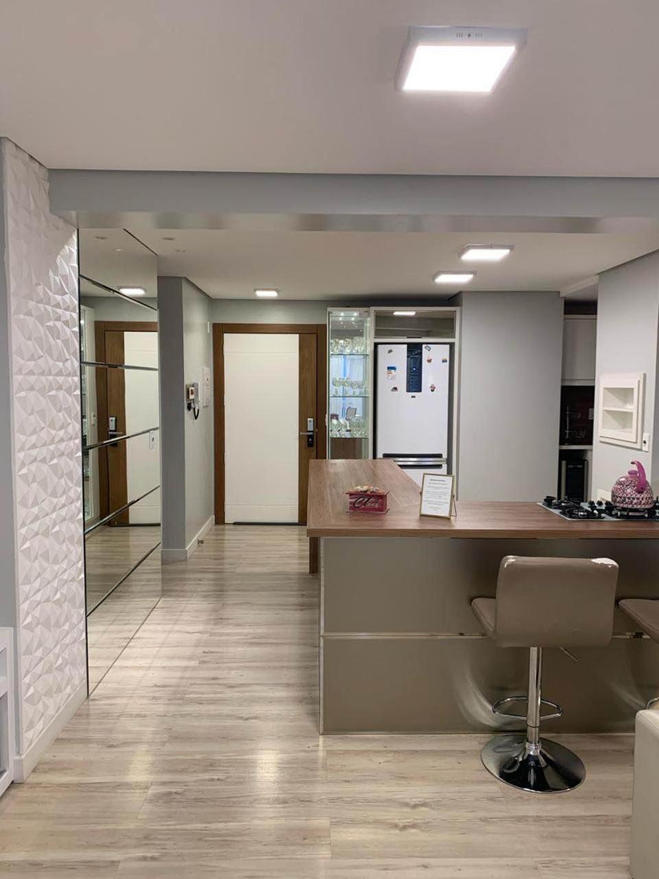 Apartamento Novo No Centro De *