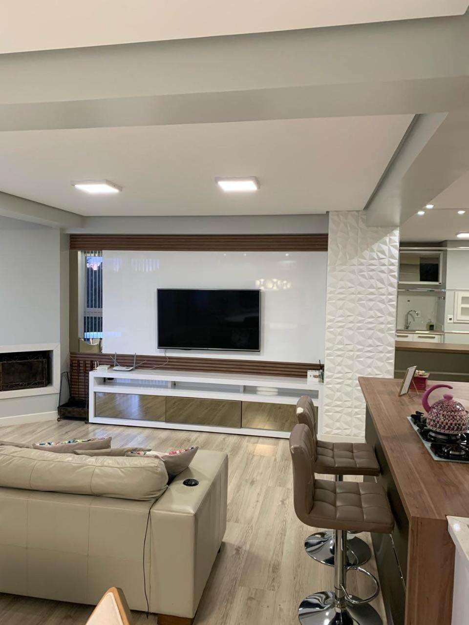 Novo No Centro De Apartamento