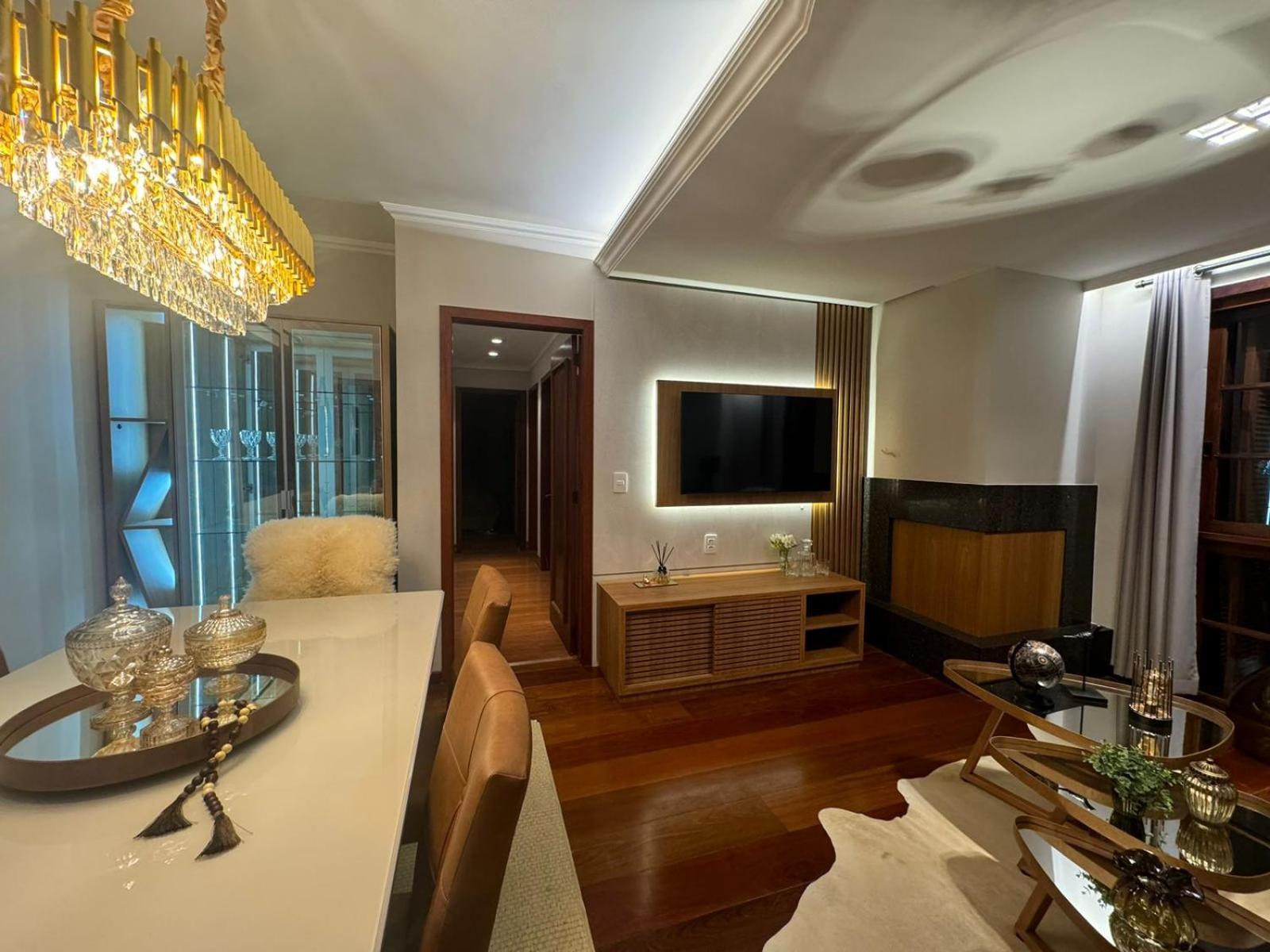 Apartamento 3 Ao Lado Da Rua Coberta Gramado