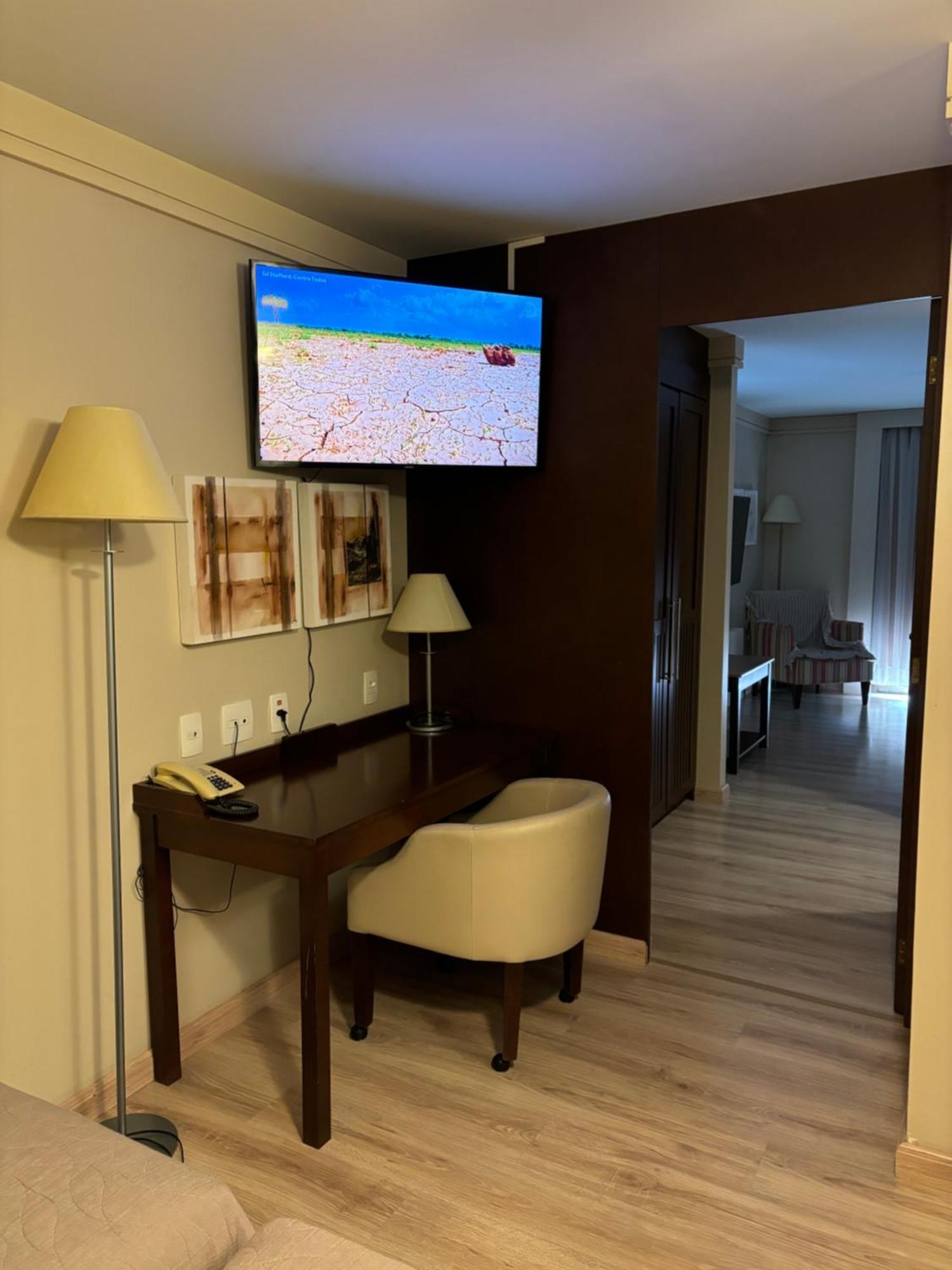 Flat 305 -