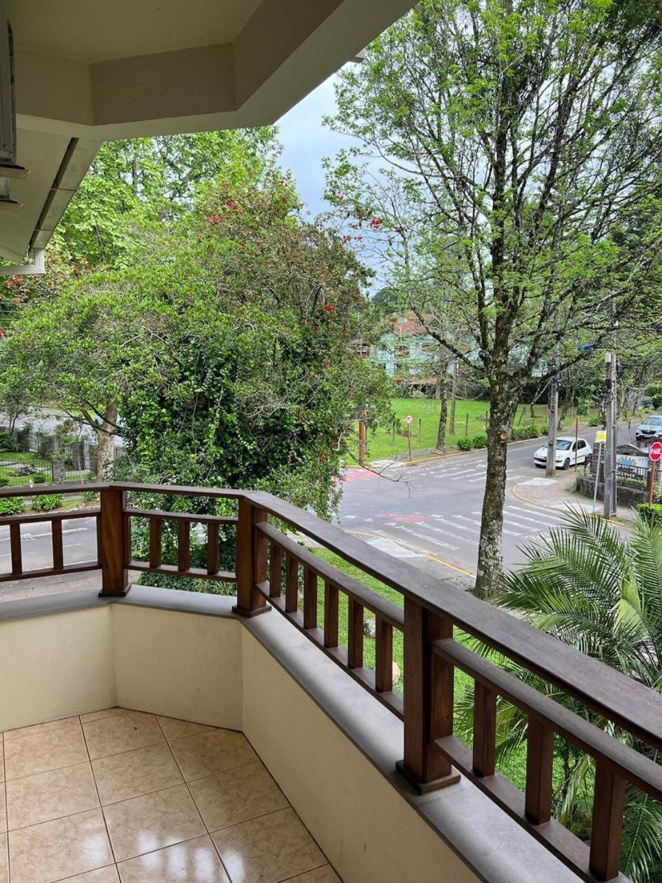 Encanto Dos Platanos Apto 27 * Gramado