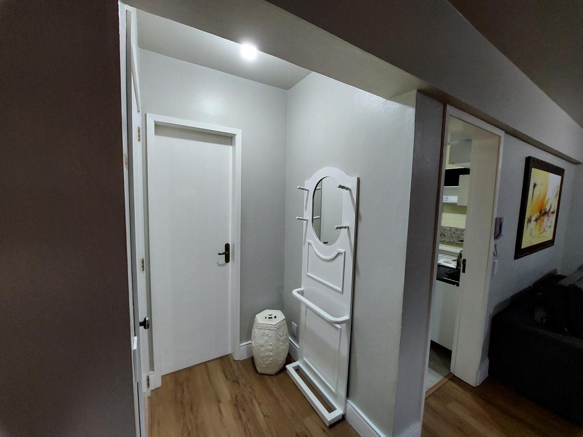 Na Rua Coberta Apartamento *
