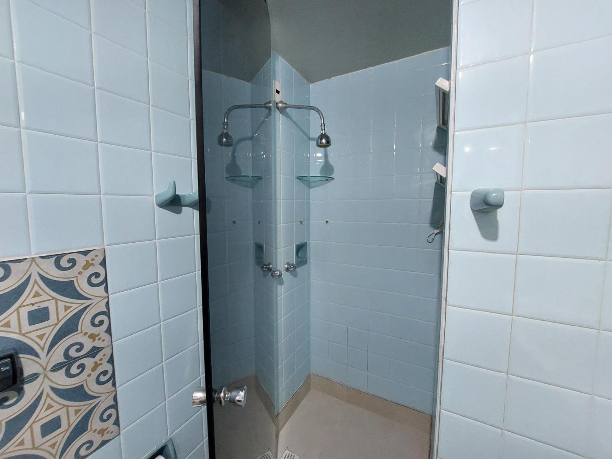 Na Rua Coberta Apartamento *