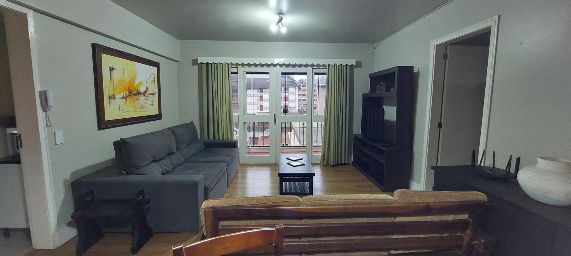 Na Rua Coberta Apartamento *