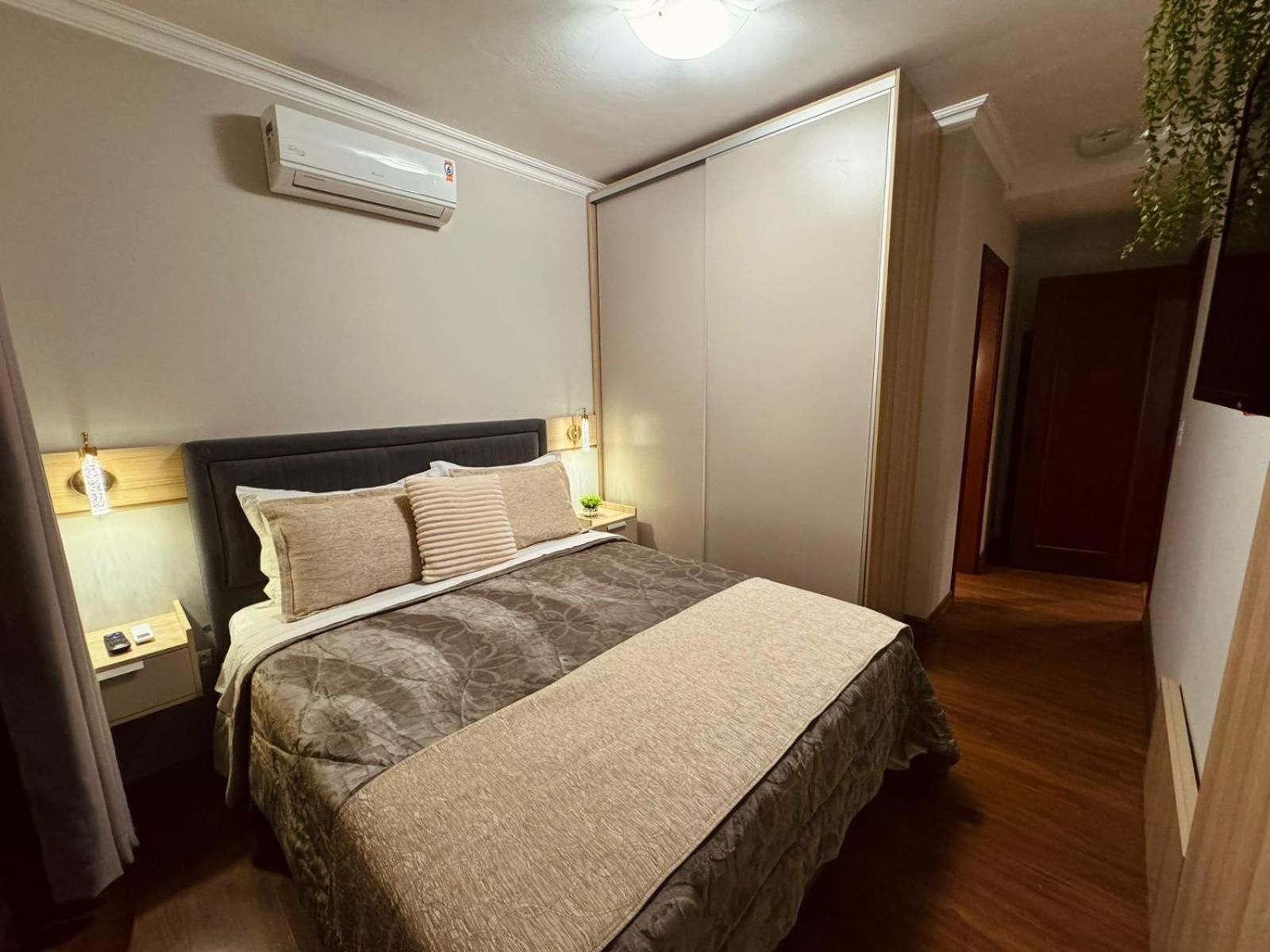 3 Ao Lado Da Rua Coberta Apartamento Gramado