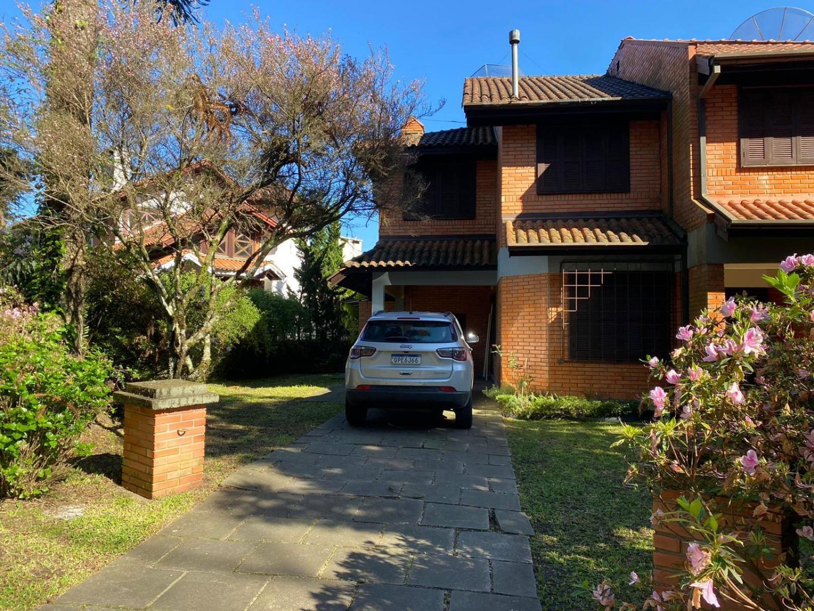 Sobrado Do - Localizado Em Um Bairro Nobre E Arborizado Casa de férias Gramado