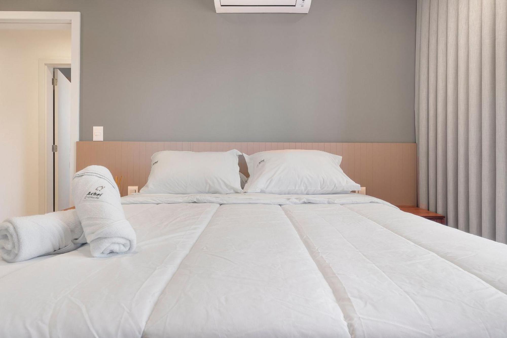 Apartamento Requinte A Passos Da Rua Torta By Achei