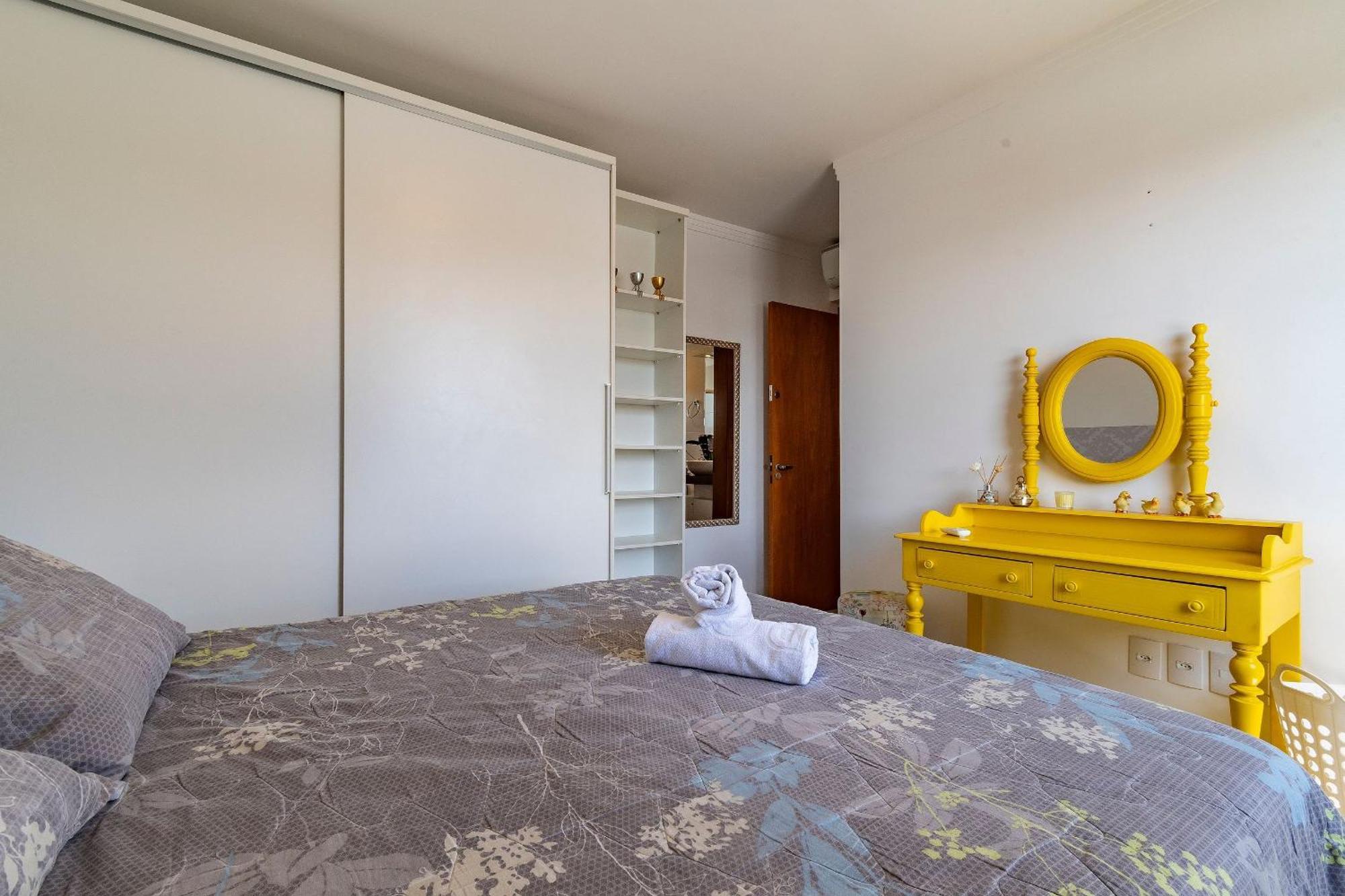 Rosa Edificio Dom Affonso Apartamento