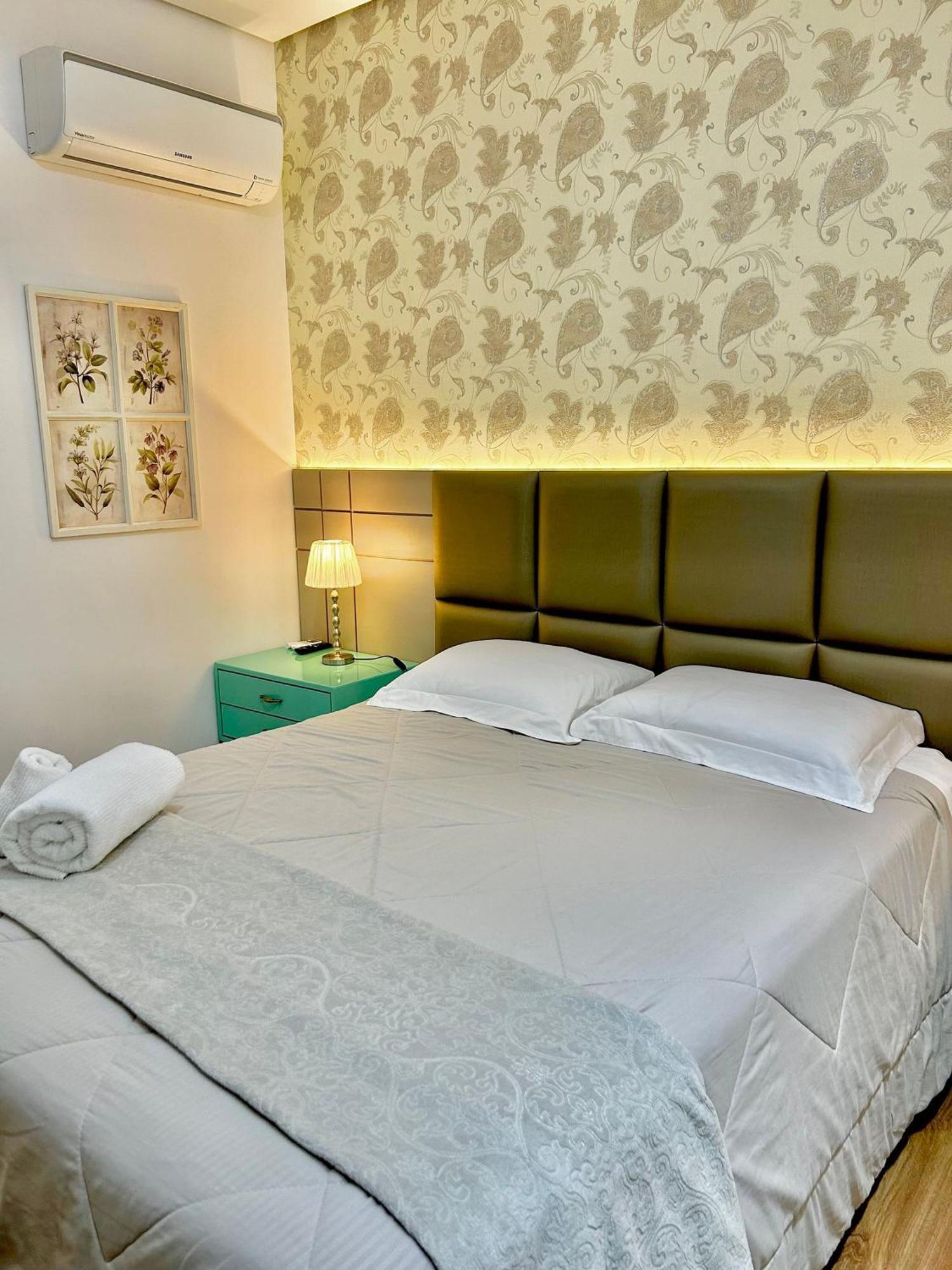Apartamento Lindo E Aconchegante Com Lareira Cond C/ Piscina