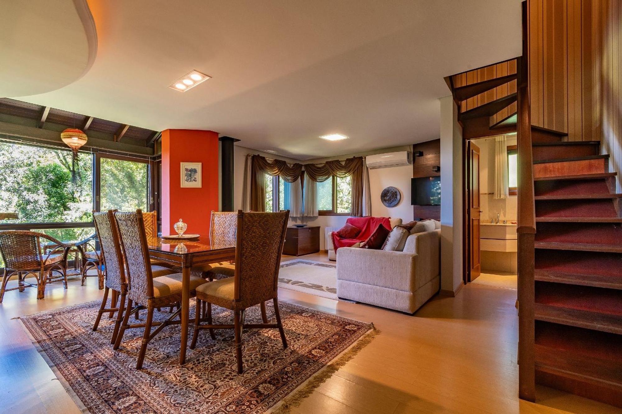 Rosa Residencial Gruner Berg