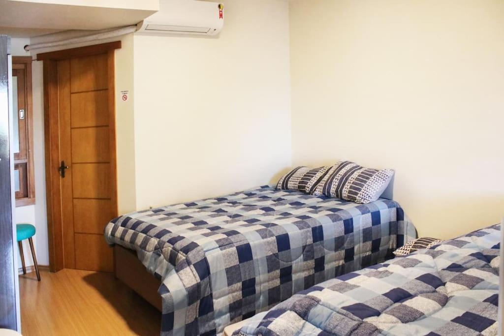 Apartamento Grande Com - Churrasqueira Lareira Climatizado Gramado