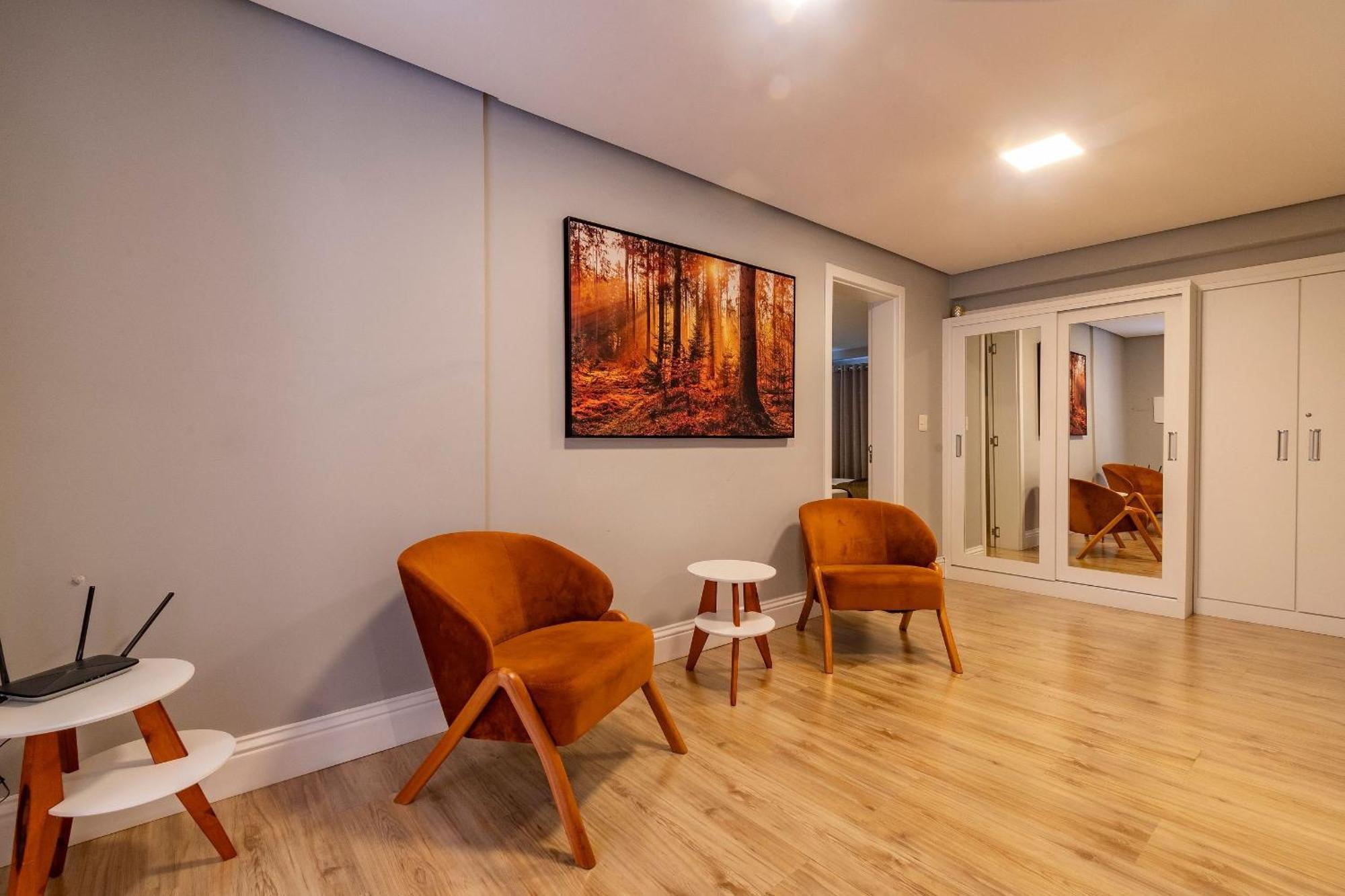 Duplex 300m R. Coberta, 4 Dorm, 3 Suite, Hidro