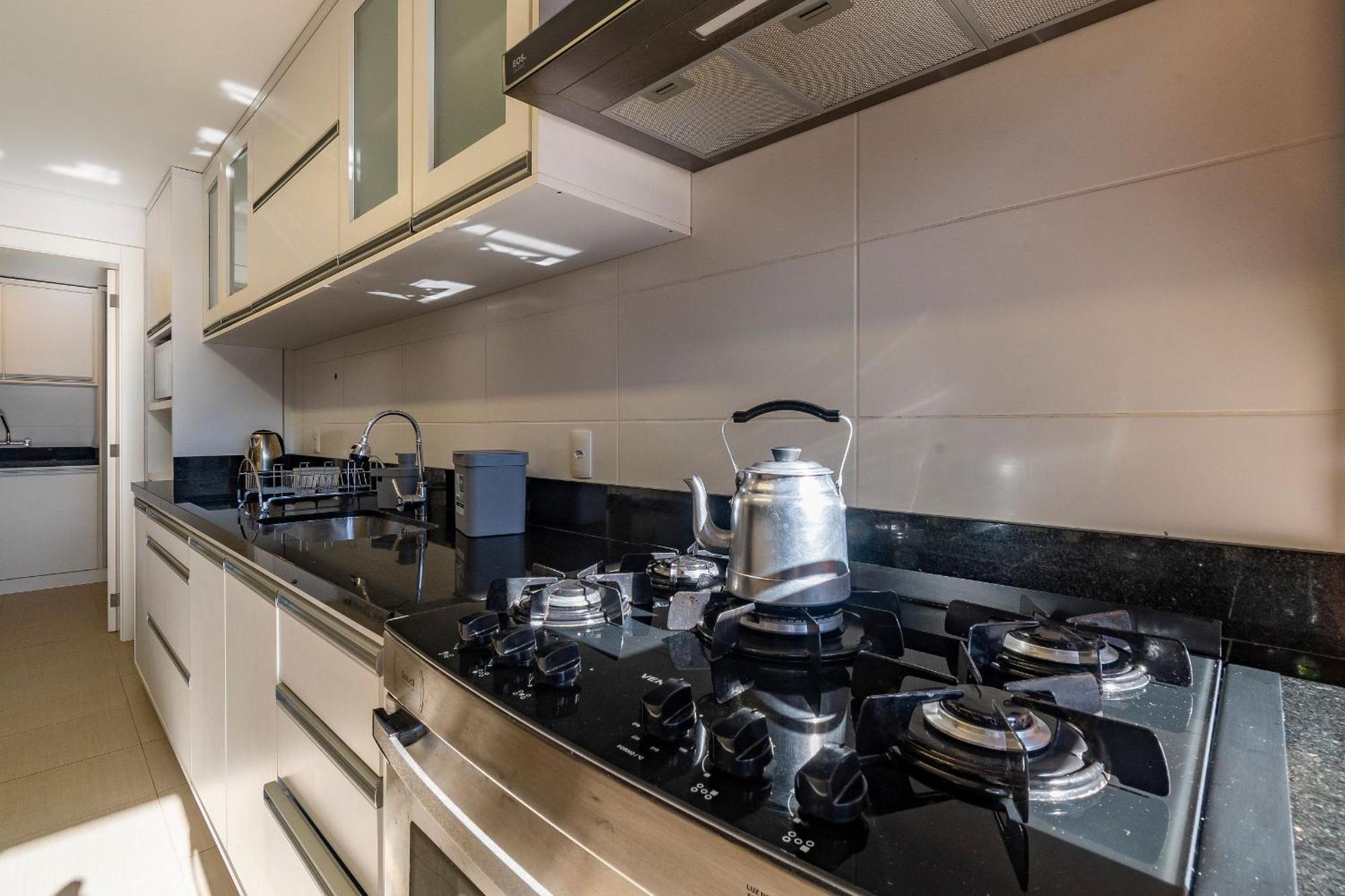 Apartamento Duplex 300m R. Coberta, 4 Dorm, 3 Suite, Hidro *