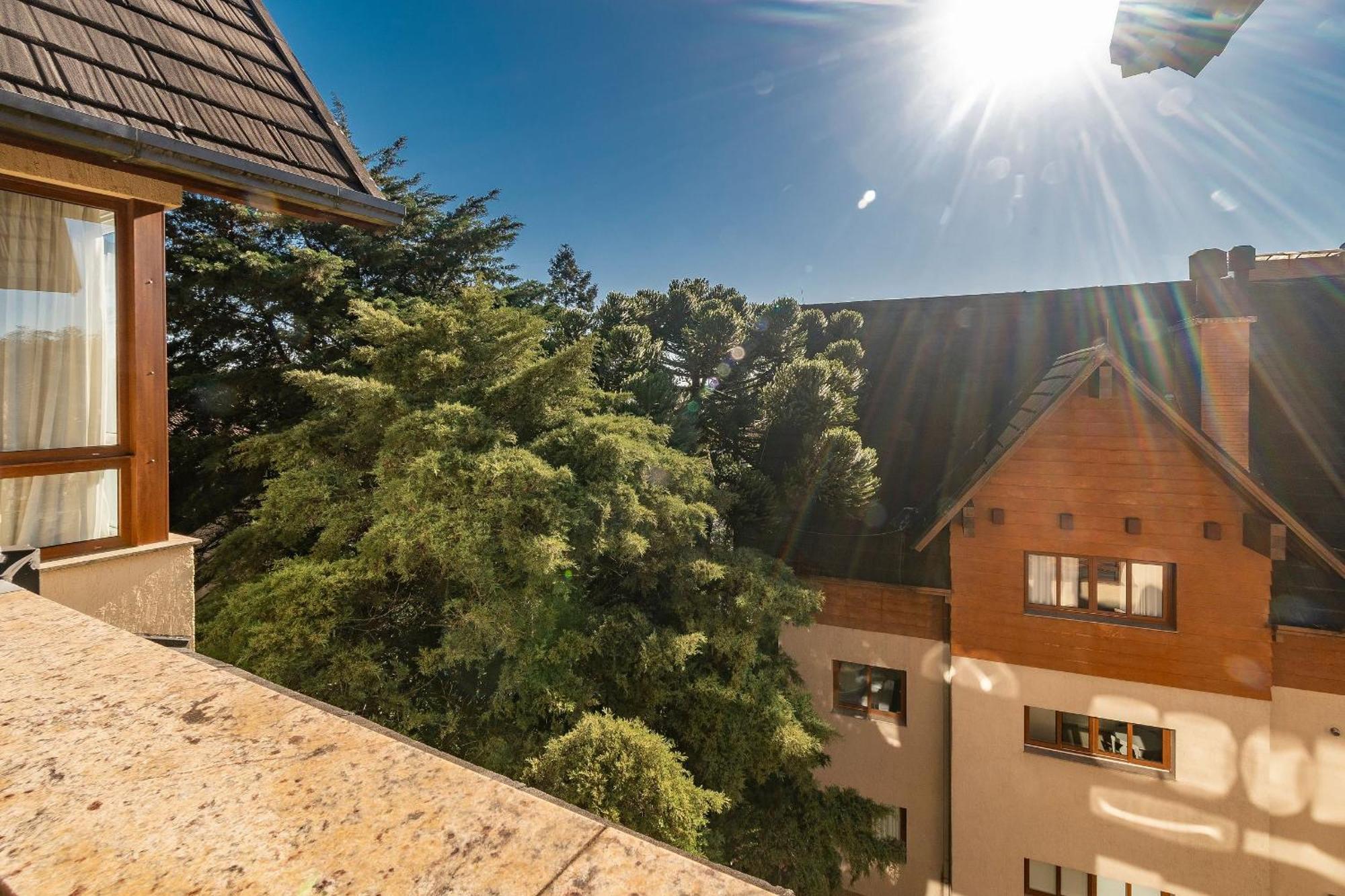 Duplex 300m R. Coberta, 4 Dorm, 3 Suite, Hidro *