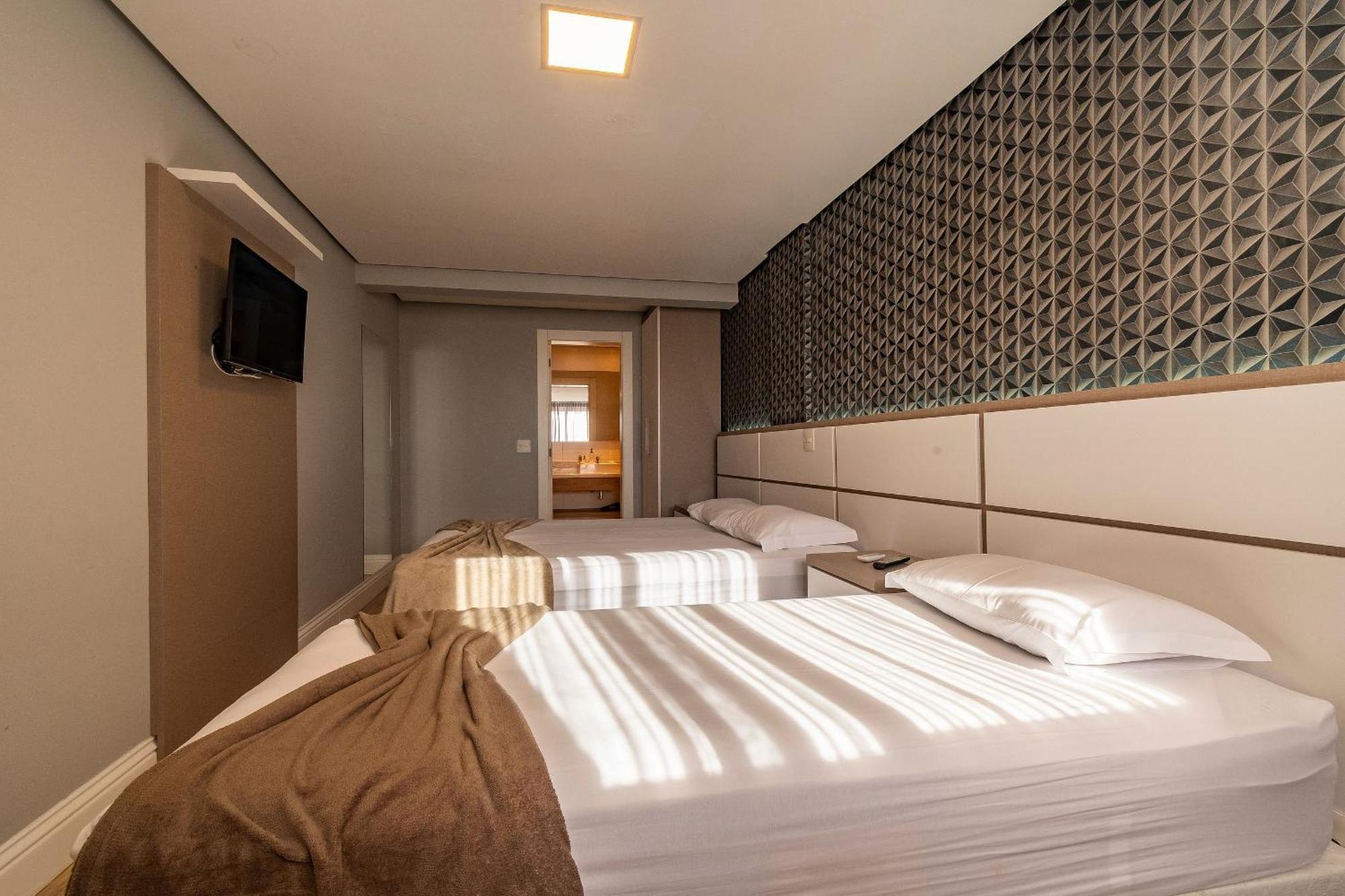Apartamento Duplex 300m R. Coberta, 4 Dorm, 3 Suite, Hidro Gramado