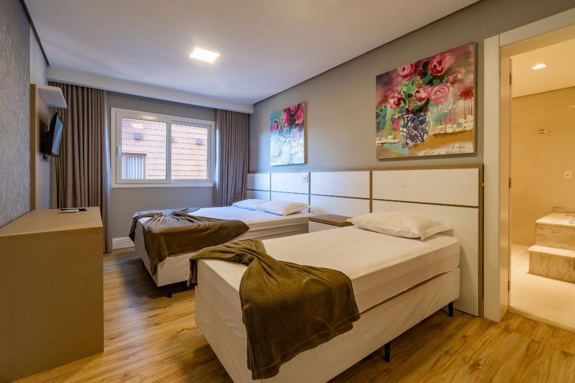 Duplex 300m R. Coberta, 4 Dorm, 3 Suite, Hidro Apartamento Gramado