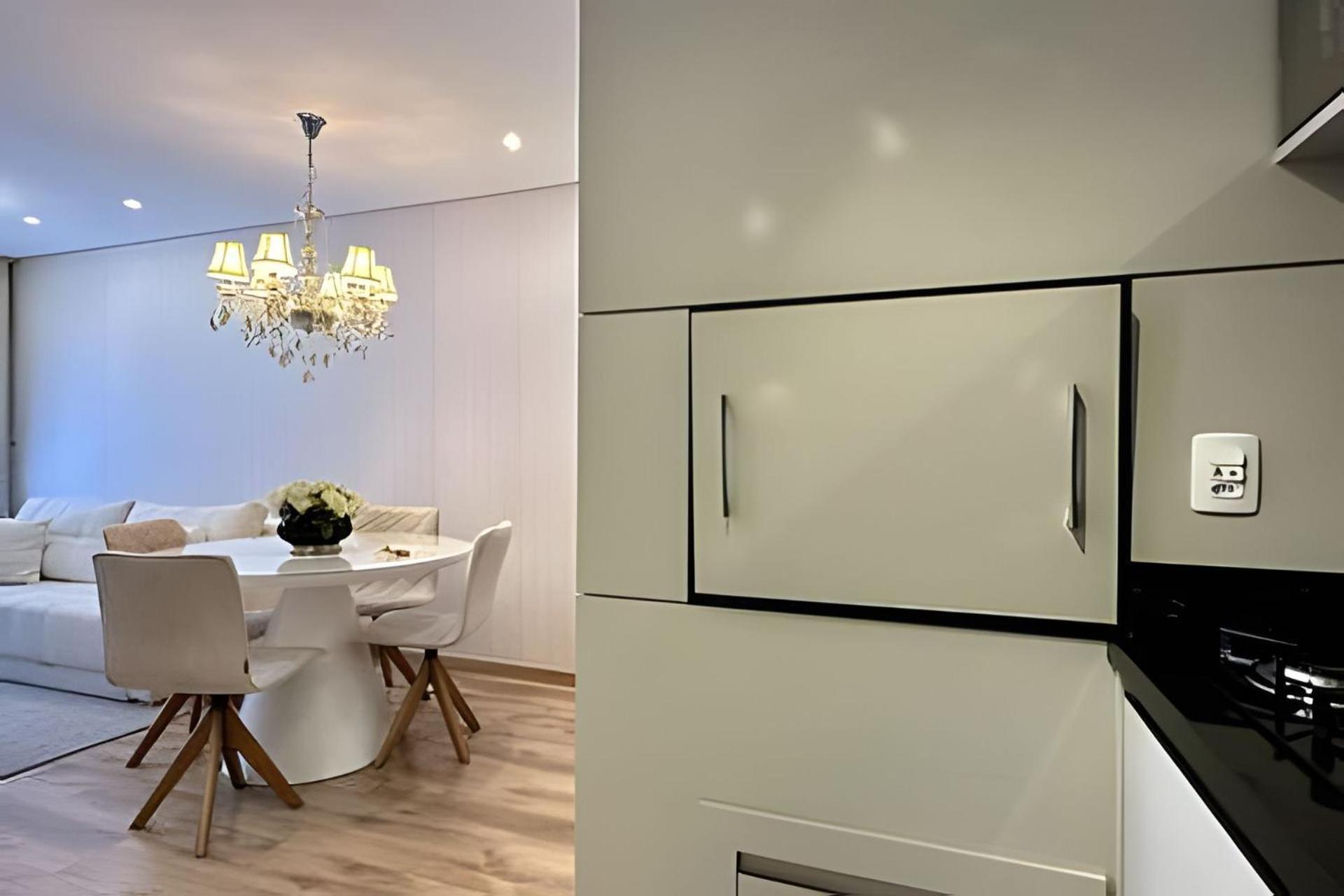 Apartamento Borges,poucos Metros Da Rua Coberta Em *