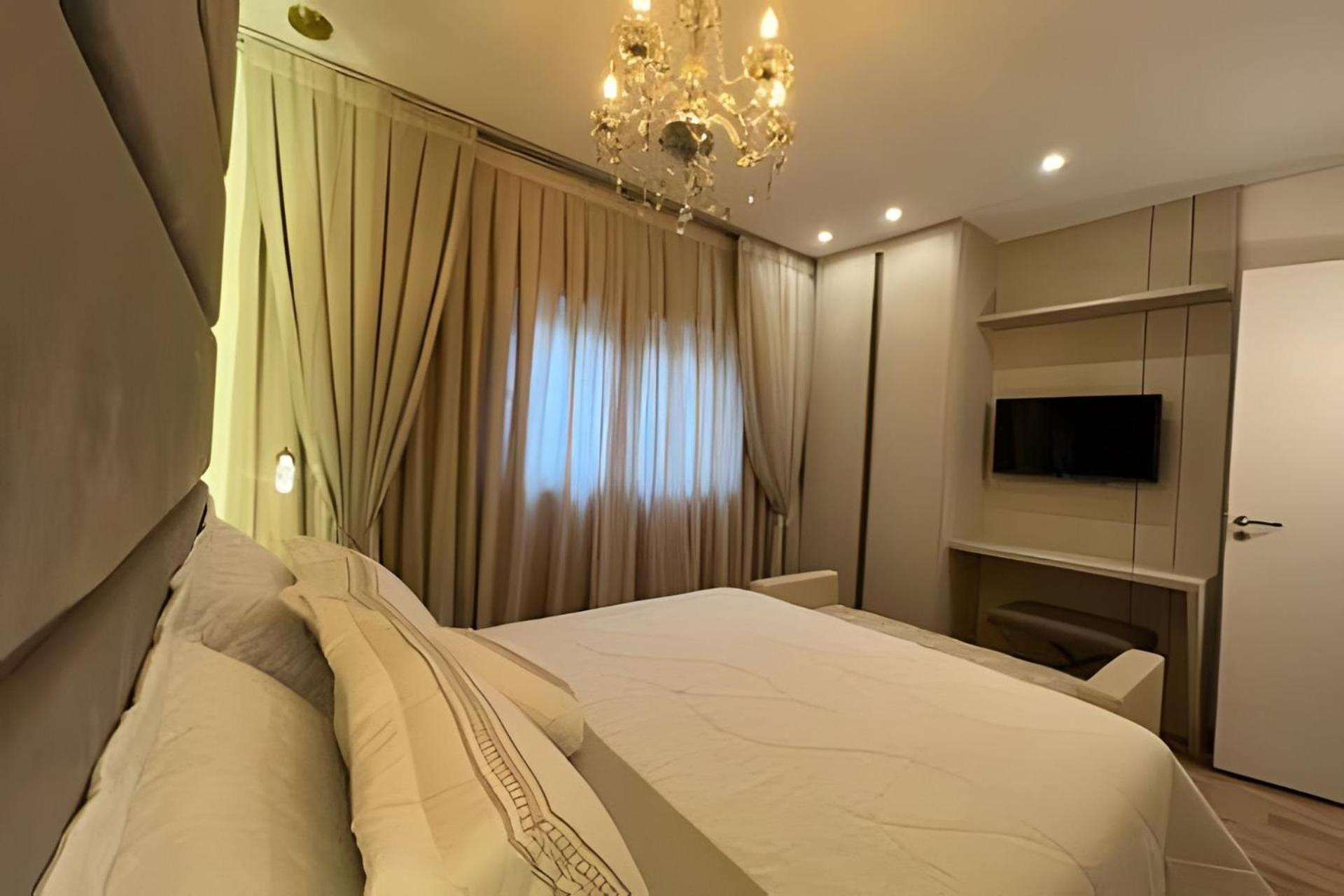 Apartamento Borges,poucos Metros Da Rua Coberta Em Gramado