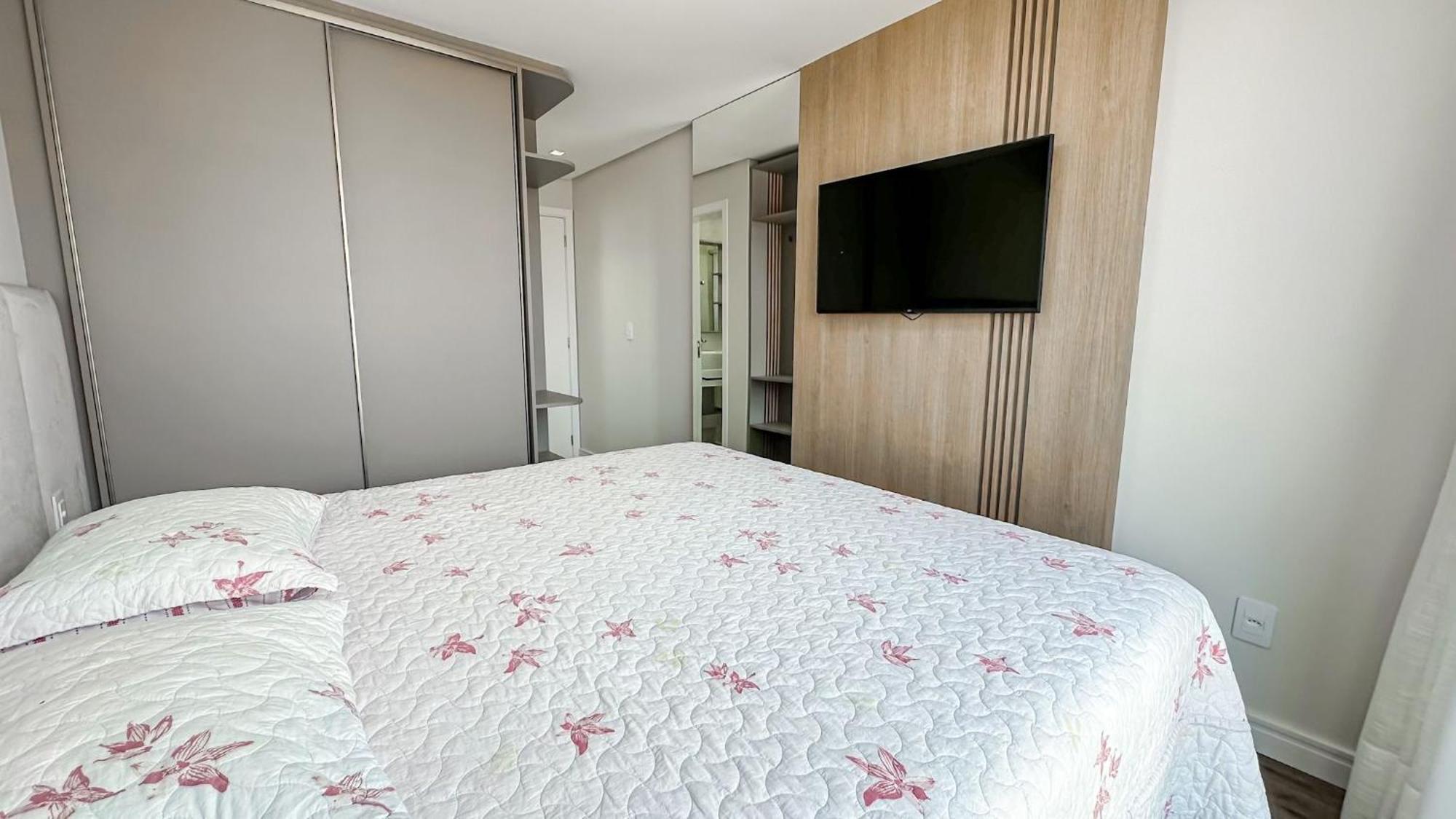 Apartamento Ao Lado Da Rua Coberta E Da Igreja