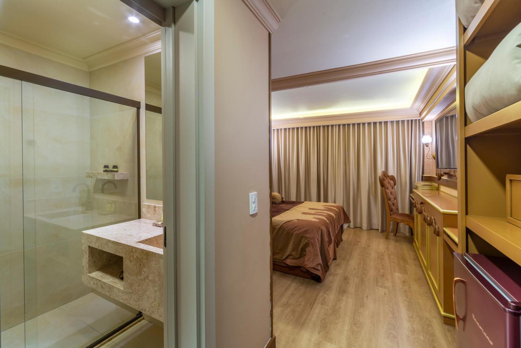 Chocoland Hotel 4*