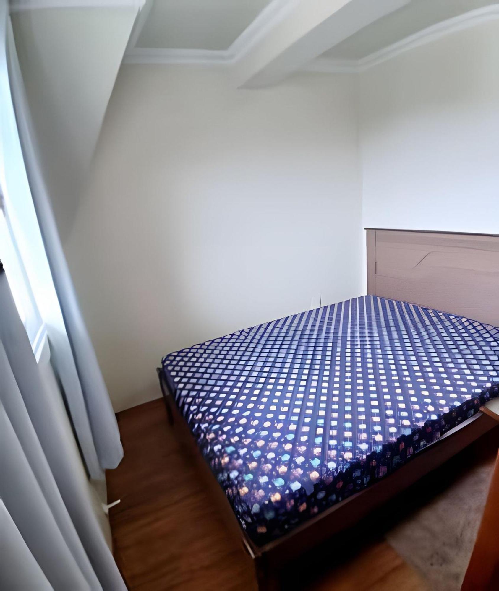 Siga - Casa De Vo Com Tv Smart E Wi-fi Apartamento *