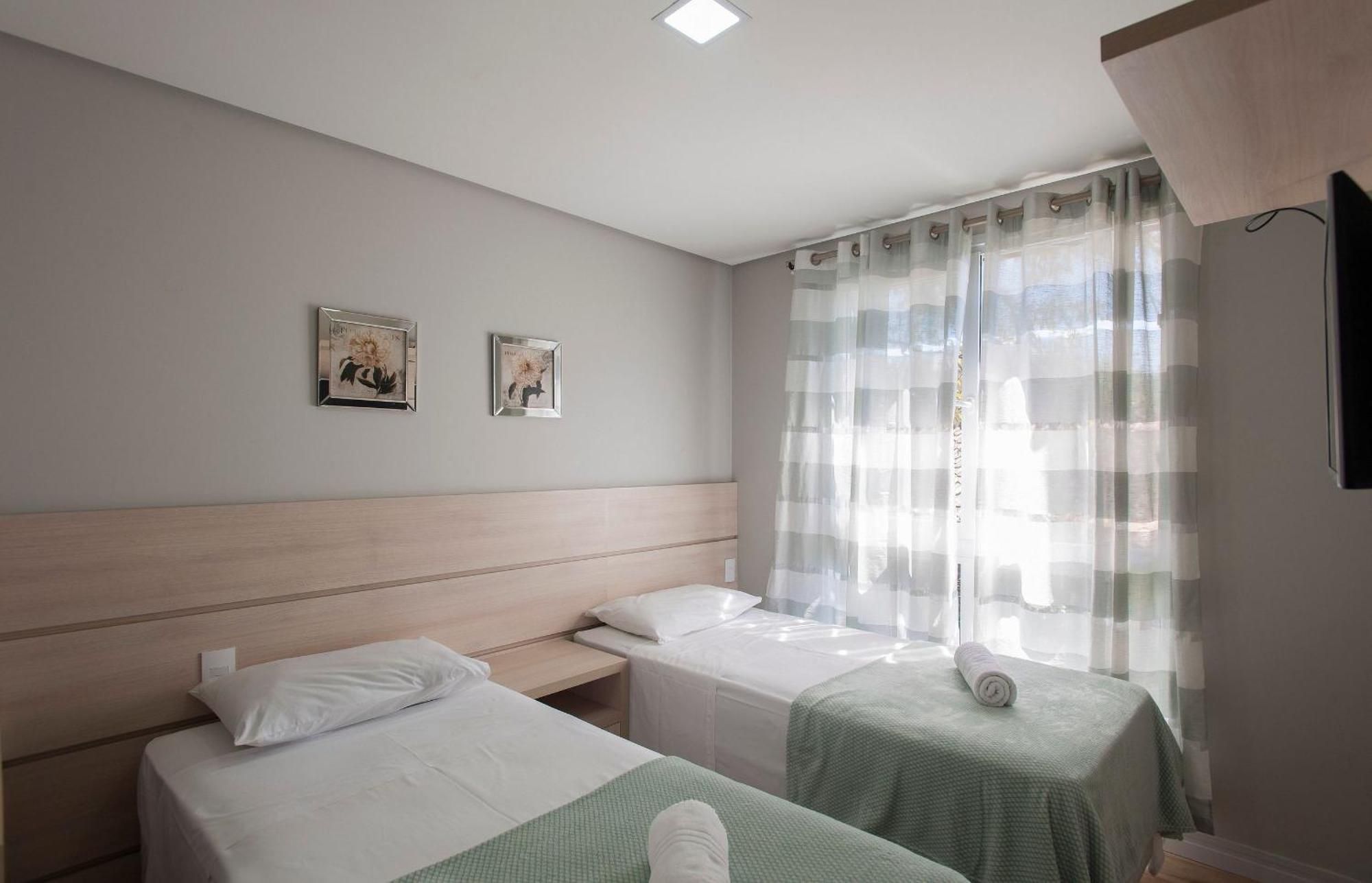 Locar-in - 200 M Da Rua Coberta Apartamento Gramado