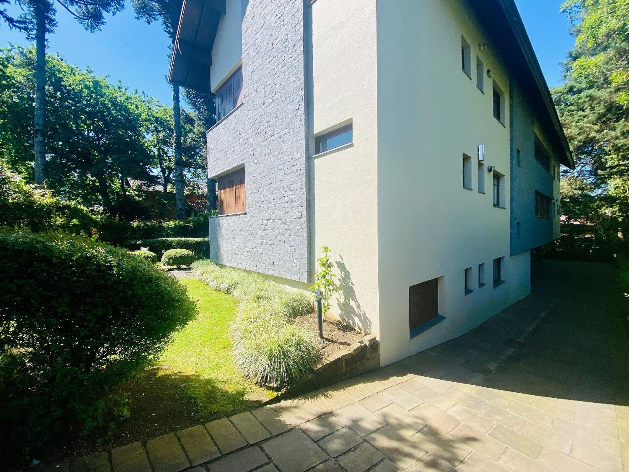 Excelente Localizacao - Bairro Nobre Apartamento Gramado