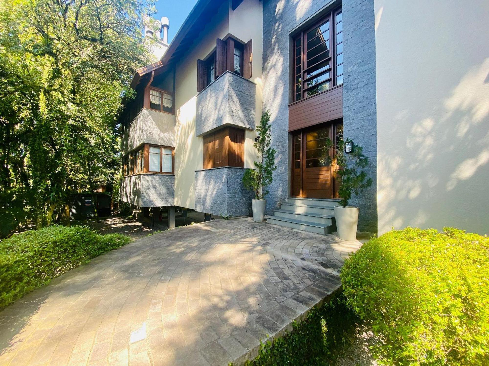 Apartamento Excelente Localizacao - Bairro Nobre *