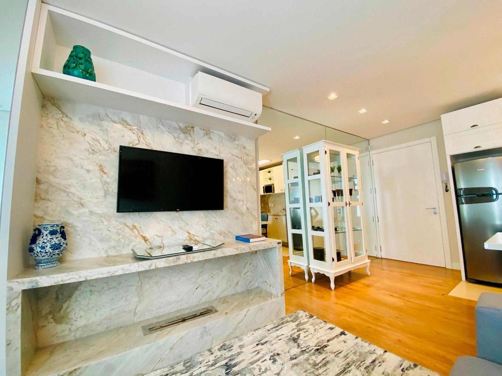 Apartamento Requinte E Praticidade Proximo A Rua Coberta