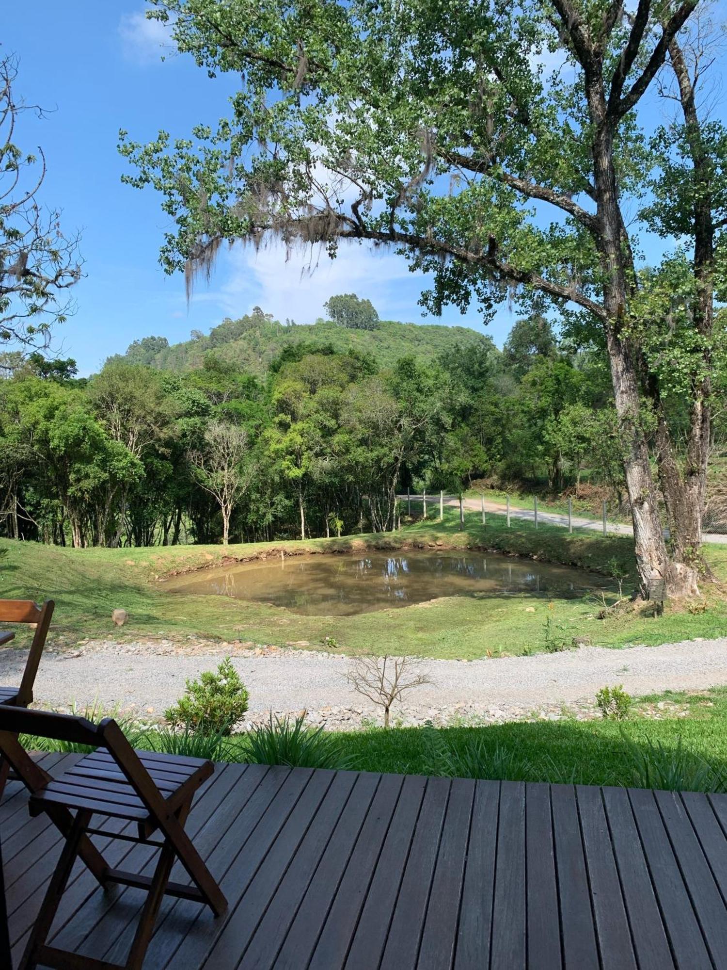 Sitio Alamo, Em Alojamento Gramado