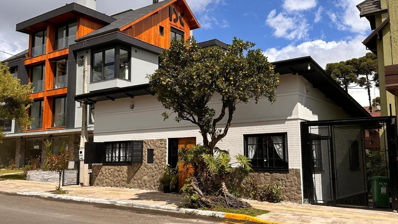 Casa A 900m Da Rua Coberta, Unica E Espacosa Gramado