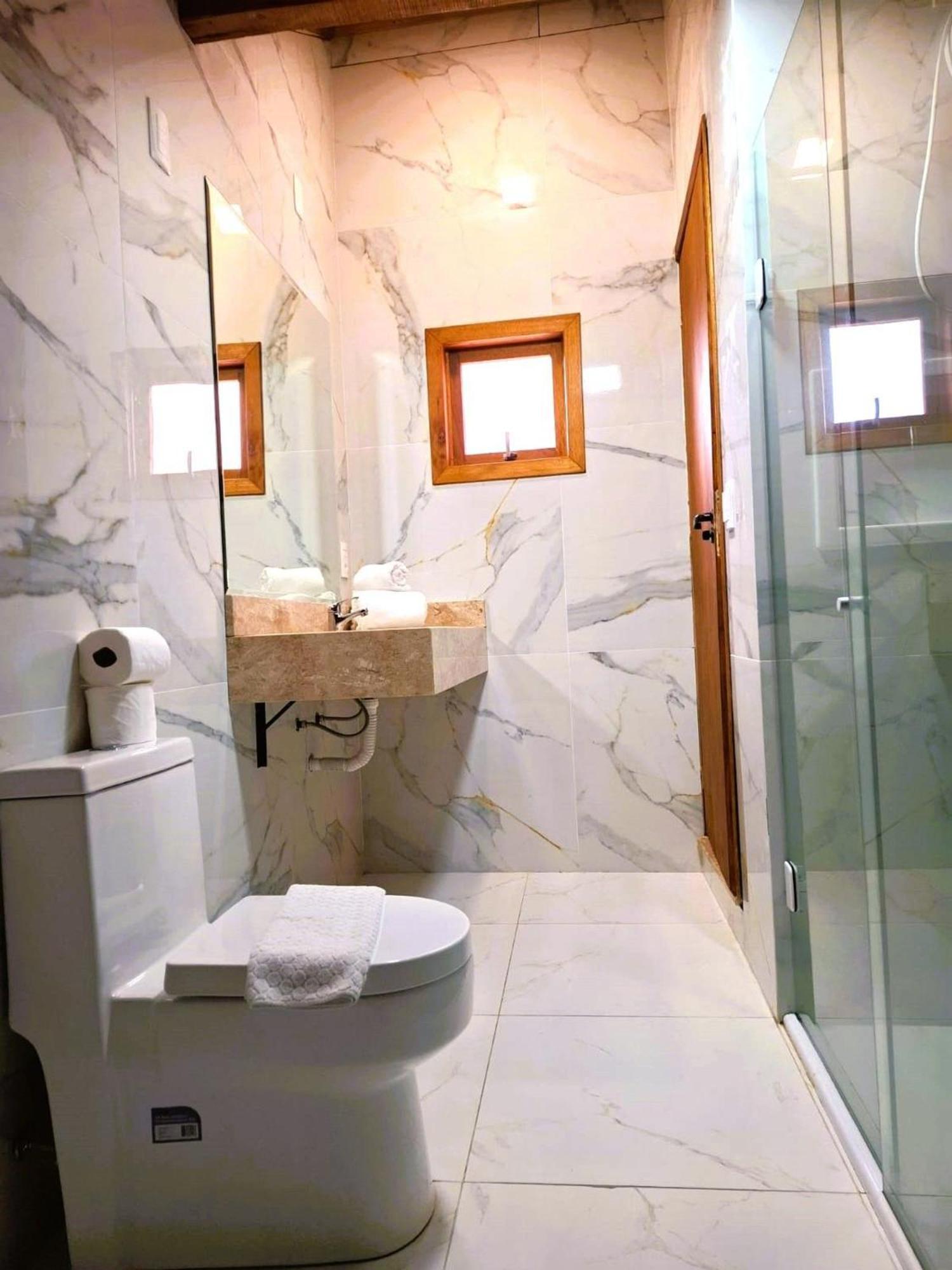 A 150m Da Rua Coberta Apartamento *
