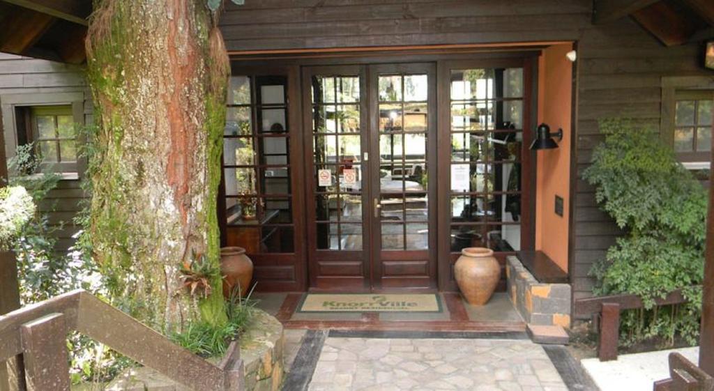 Knorrville 306 * Gramado