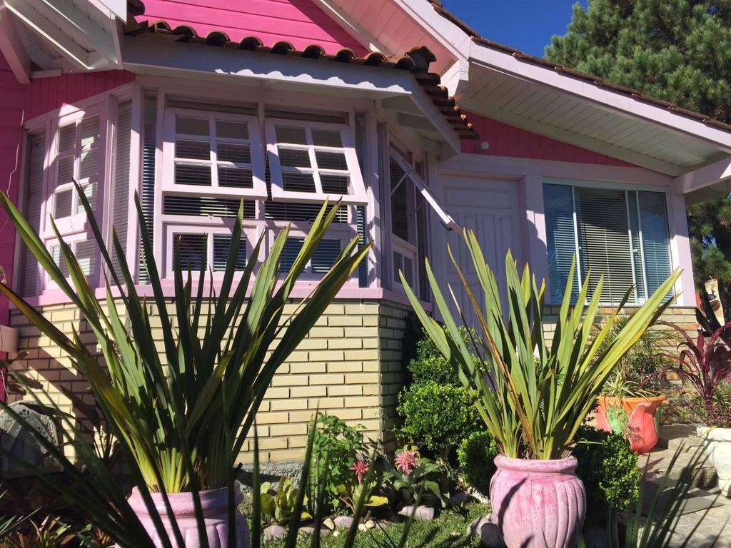 Chale Encantos Rosa E Lilas Casa de férias Gramado