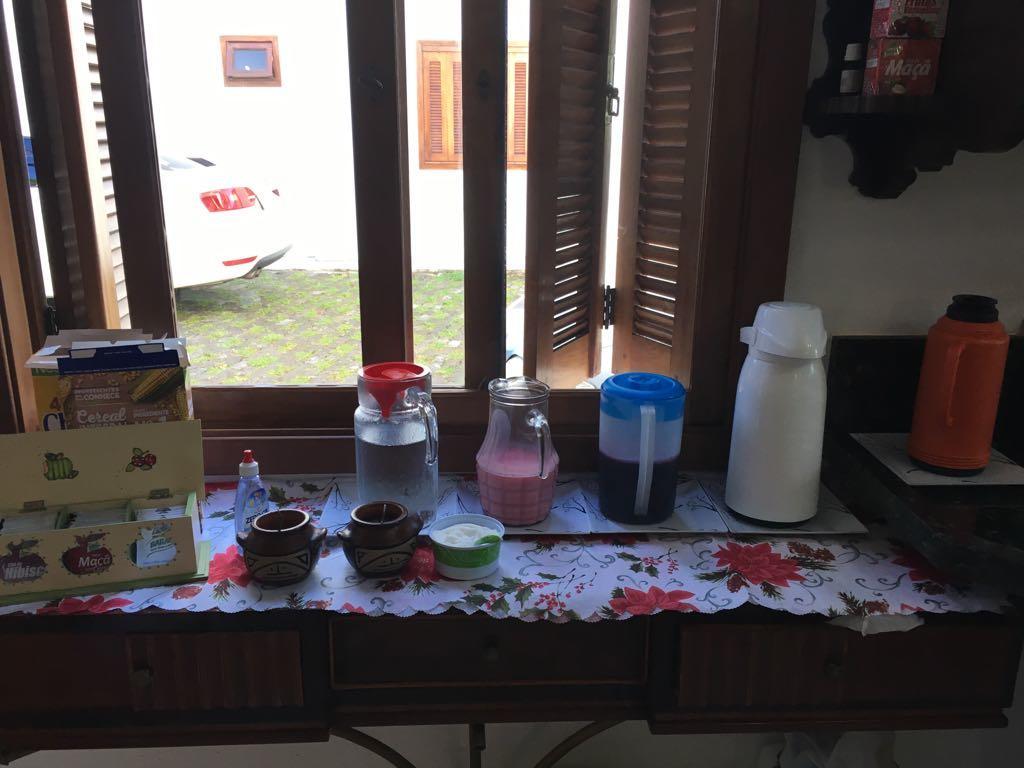 Acomodação com café da manhã  Pensao Da Lili