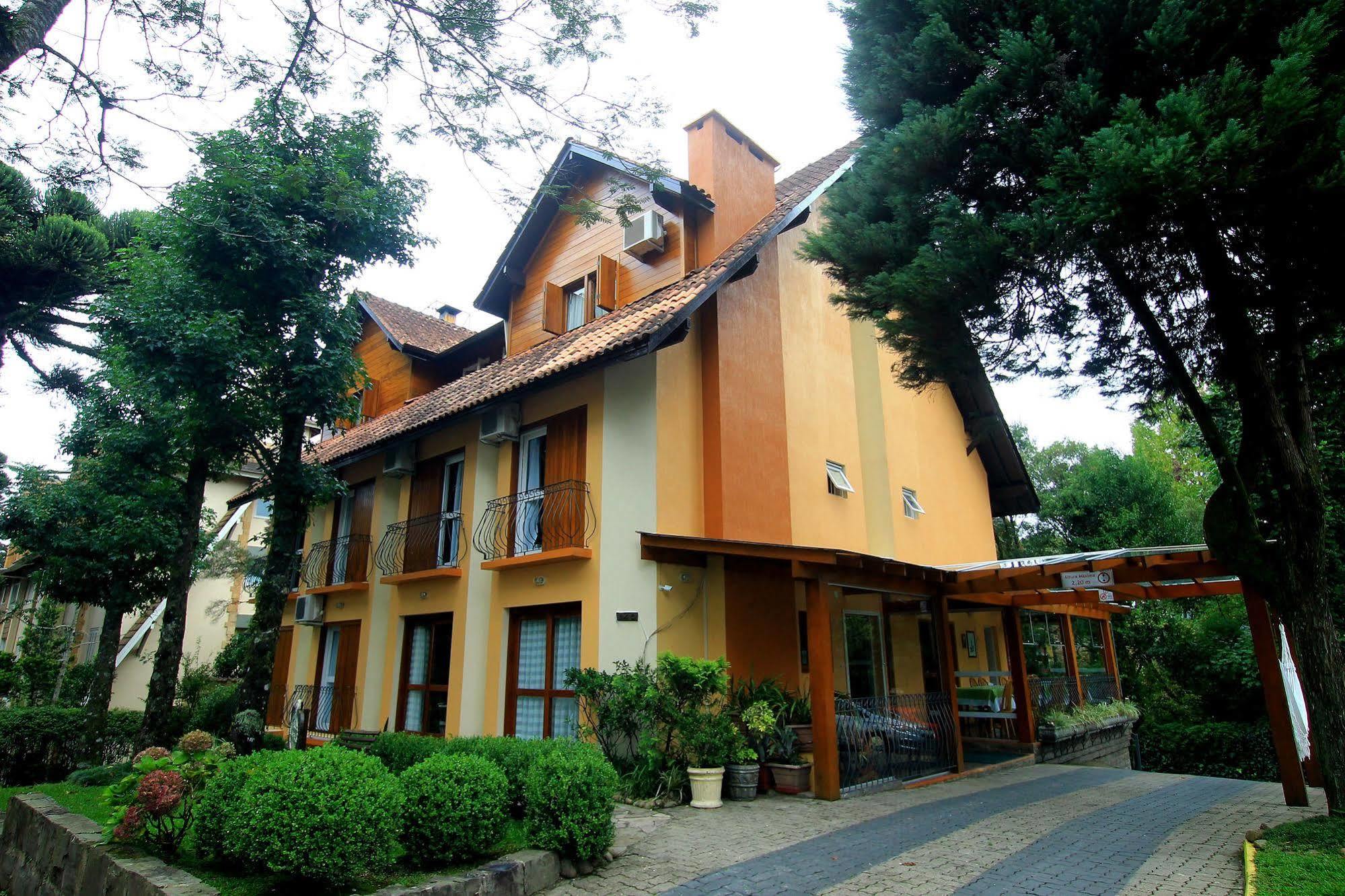 Aguia Branca 3*