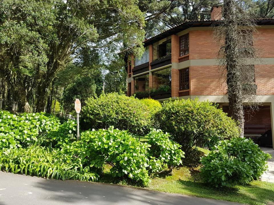 Locar-in Solar Das Hortensias * Gramado