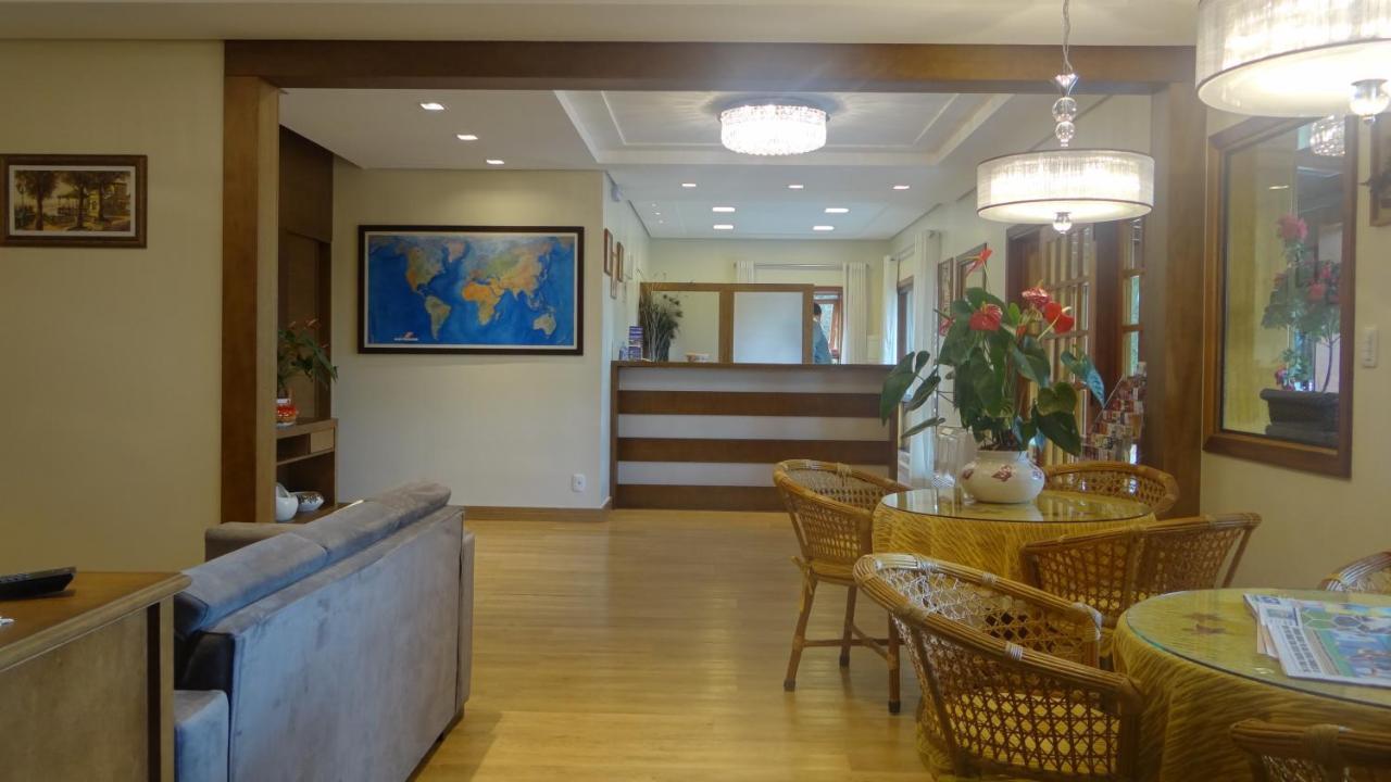 Azaleia Hotel 3*