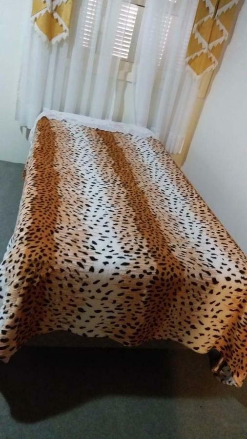 De Luxe *