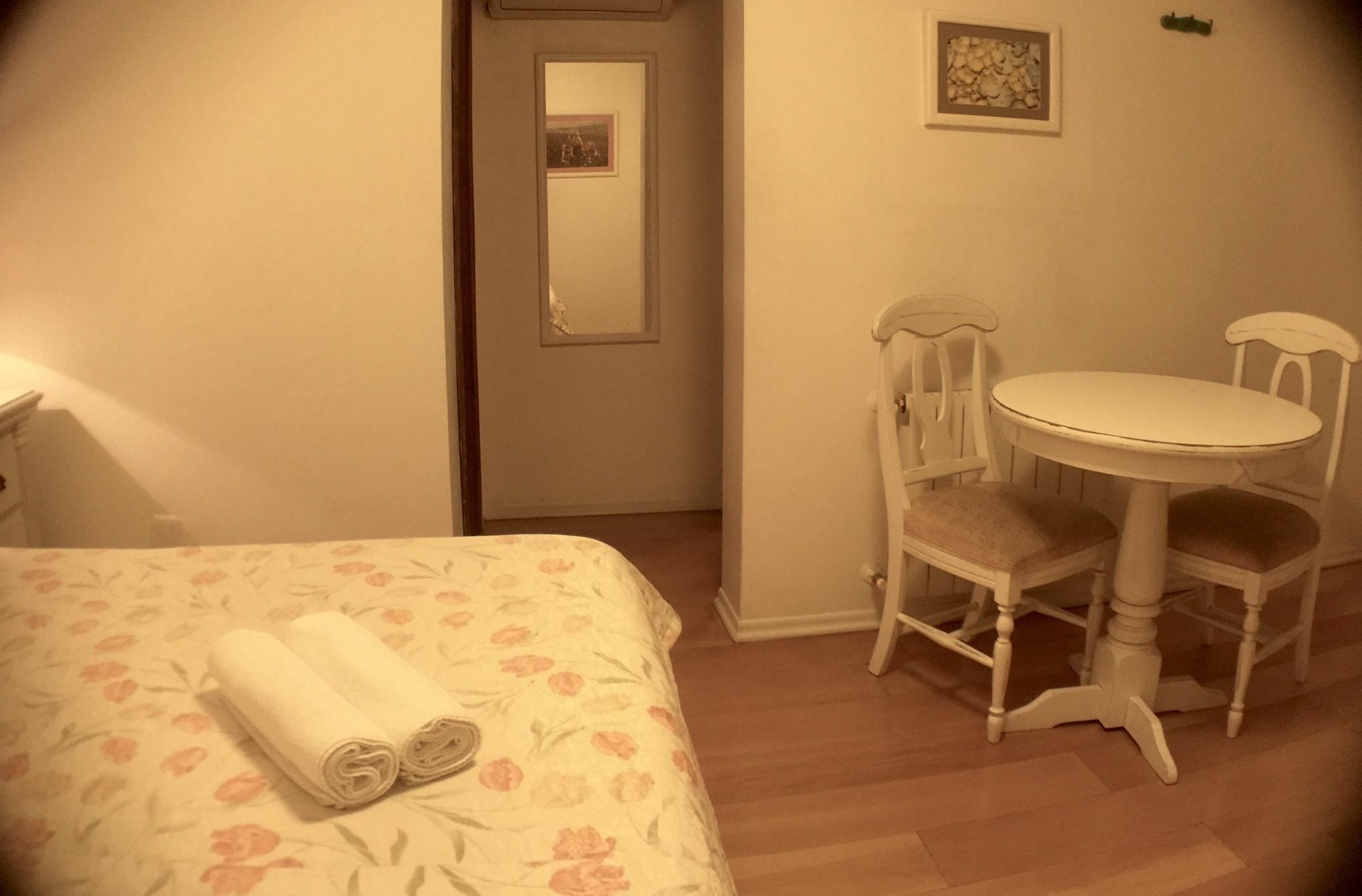 Petit Provence Hotel