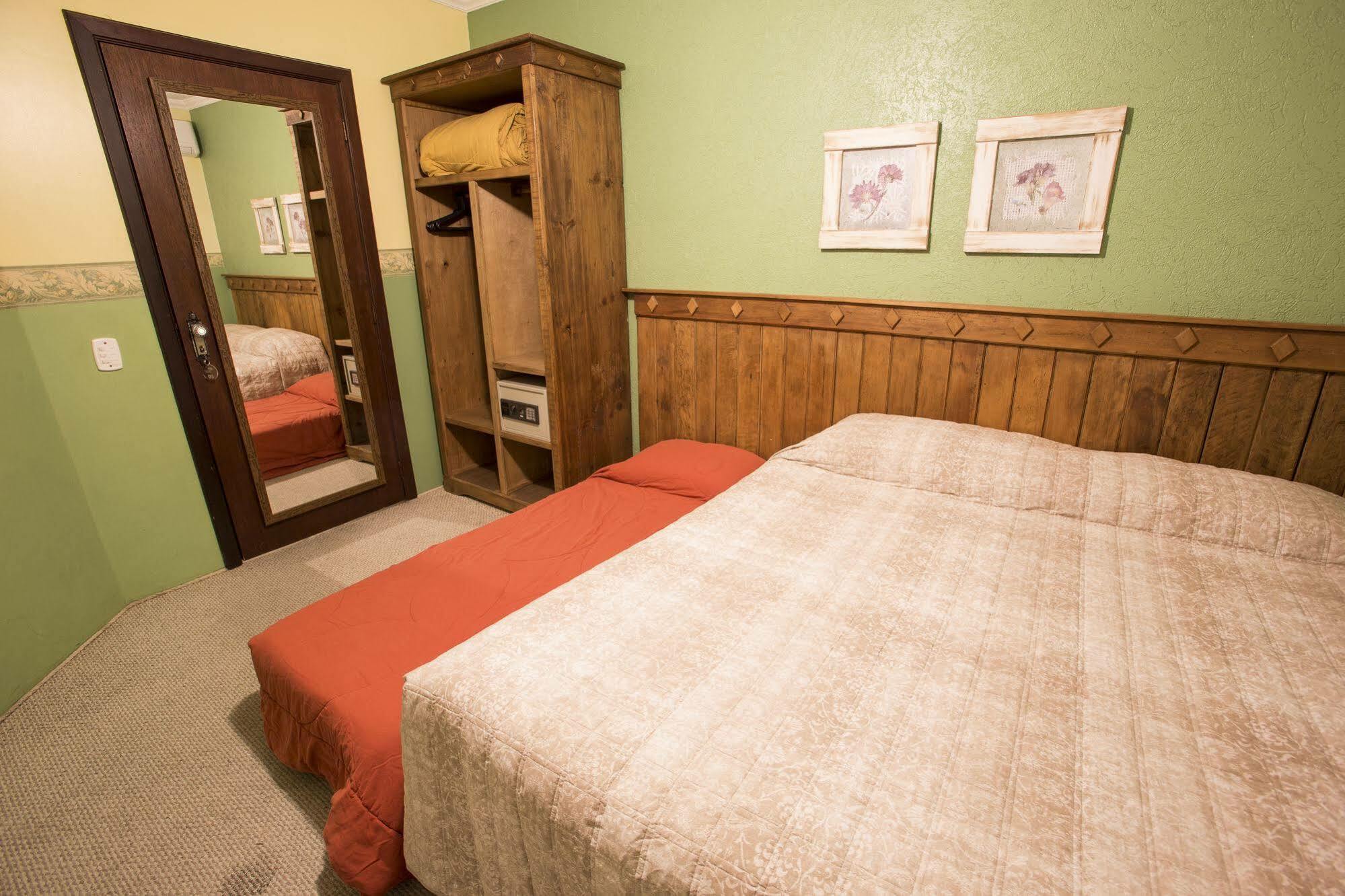 Hotel Alameda Paradiso 3*