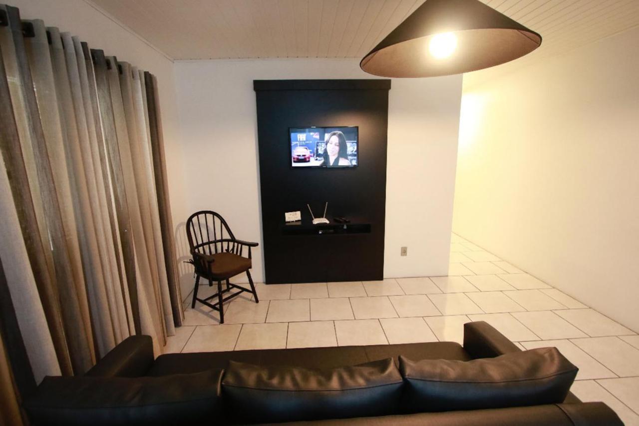 Apartamento Apartamento 03 *