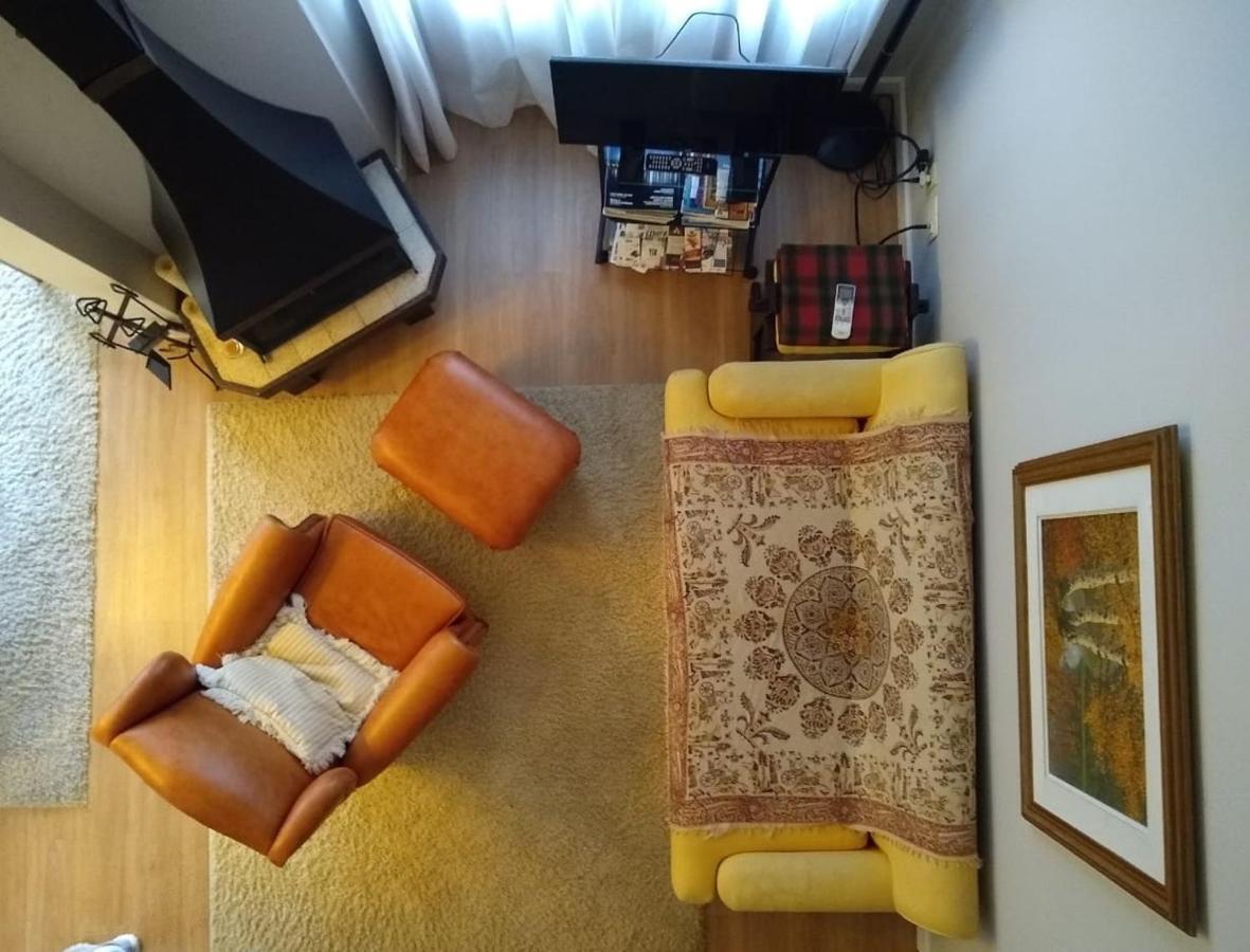 Familia Sirangelo Apartamento *