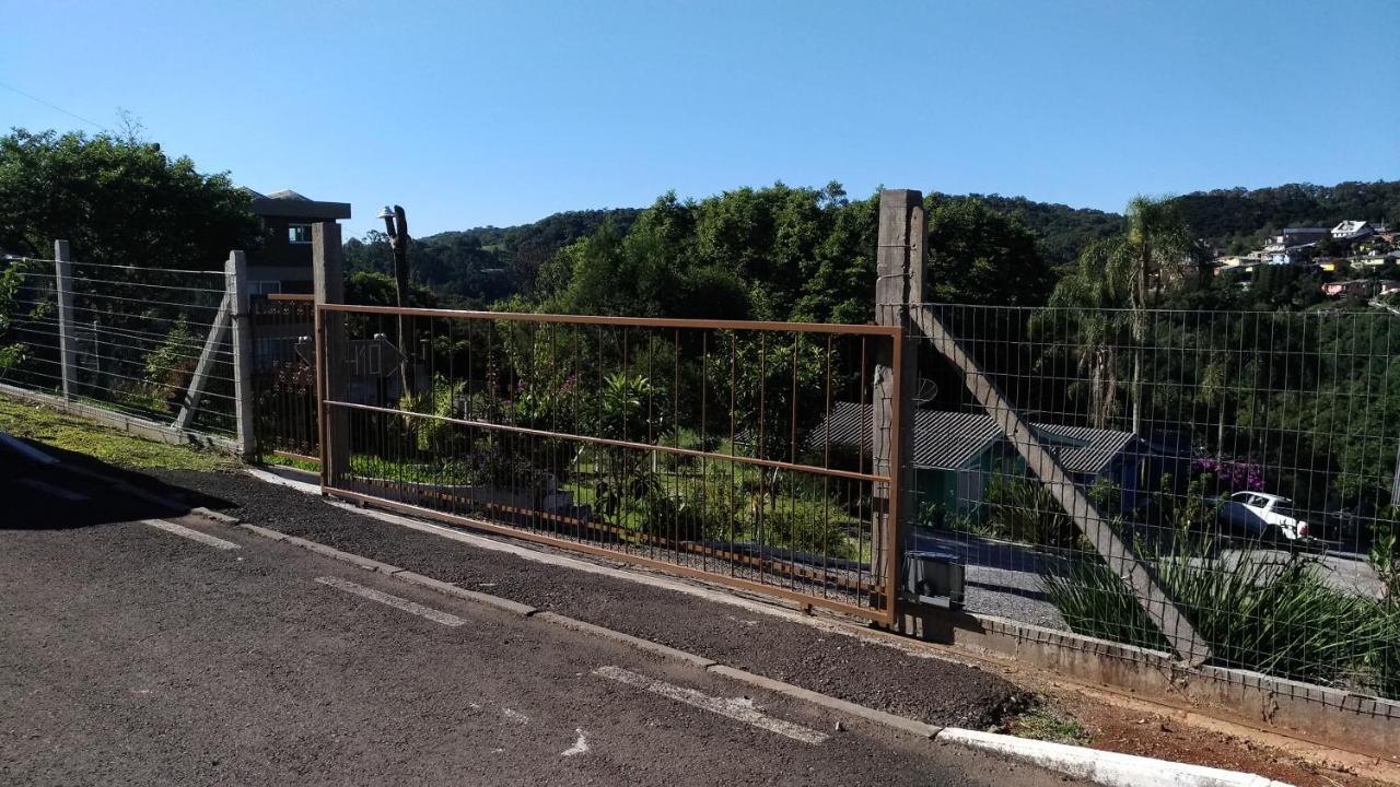 Sossego Da Casa Vermelha *
